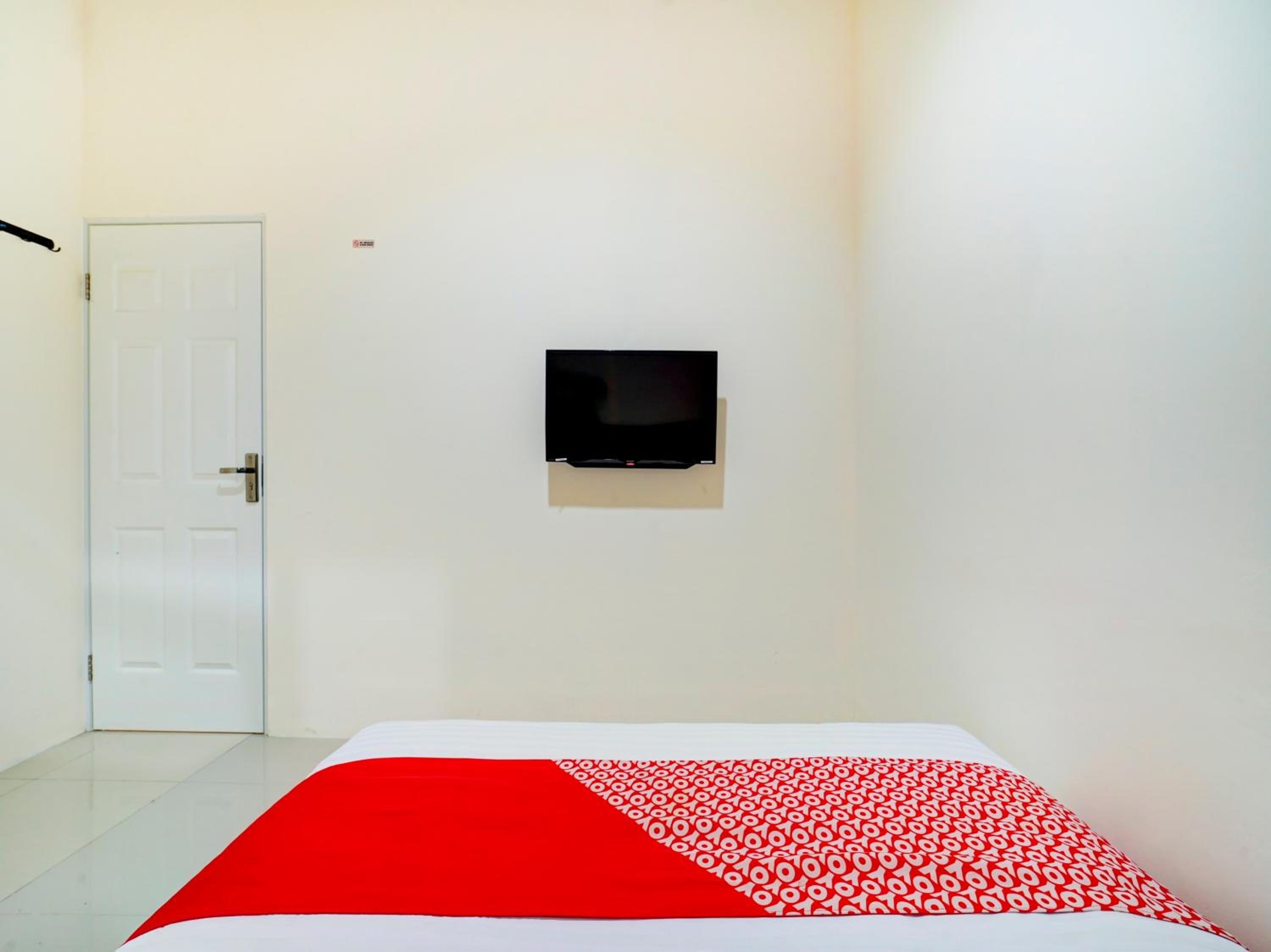 Deluxe Double Room - Photo 8