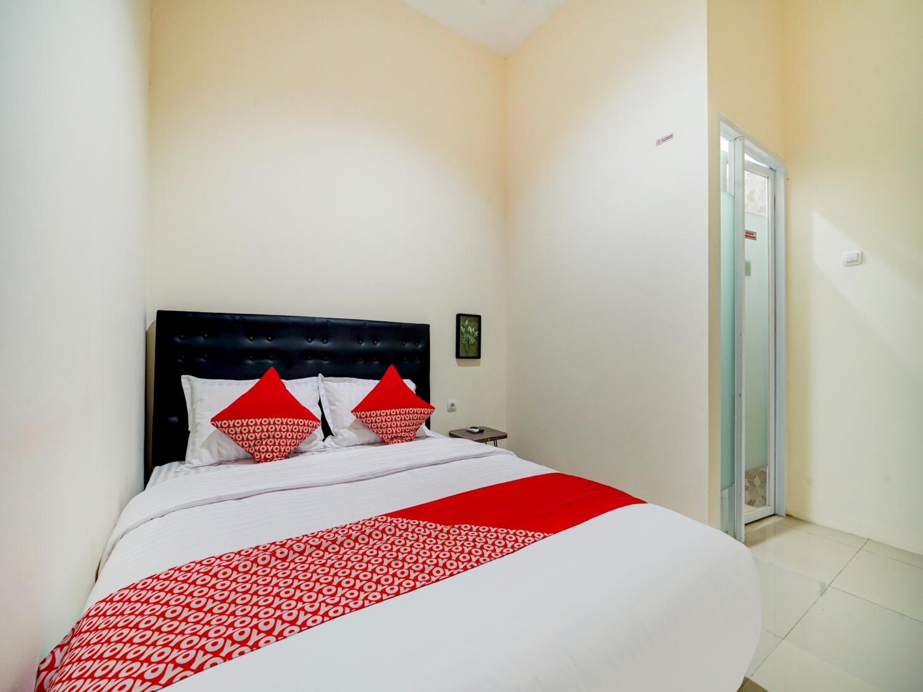 Deluxe Double Room - Photo 10