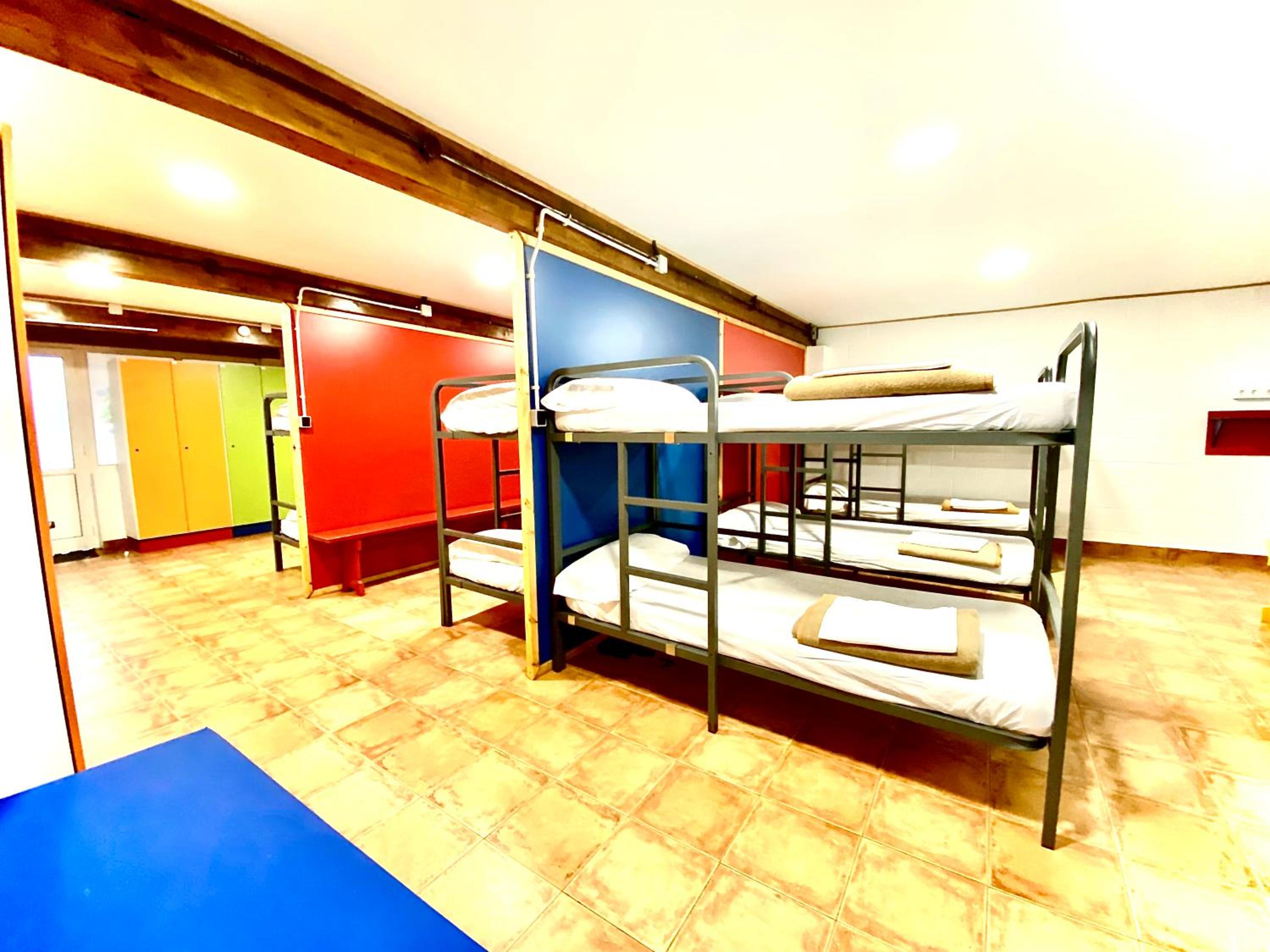 Habitación con baño compartido