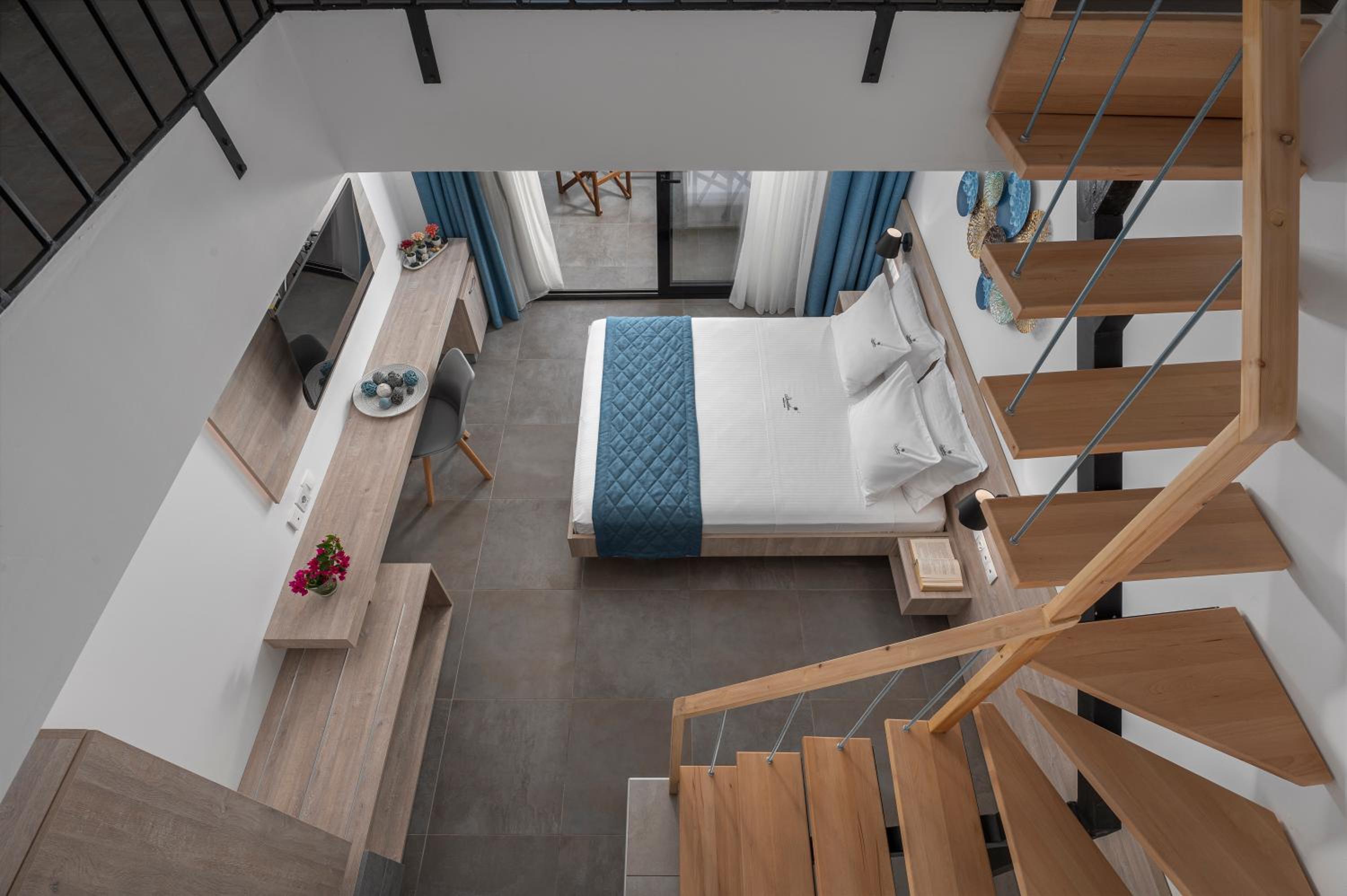Premier Loft