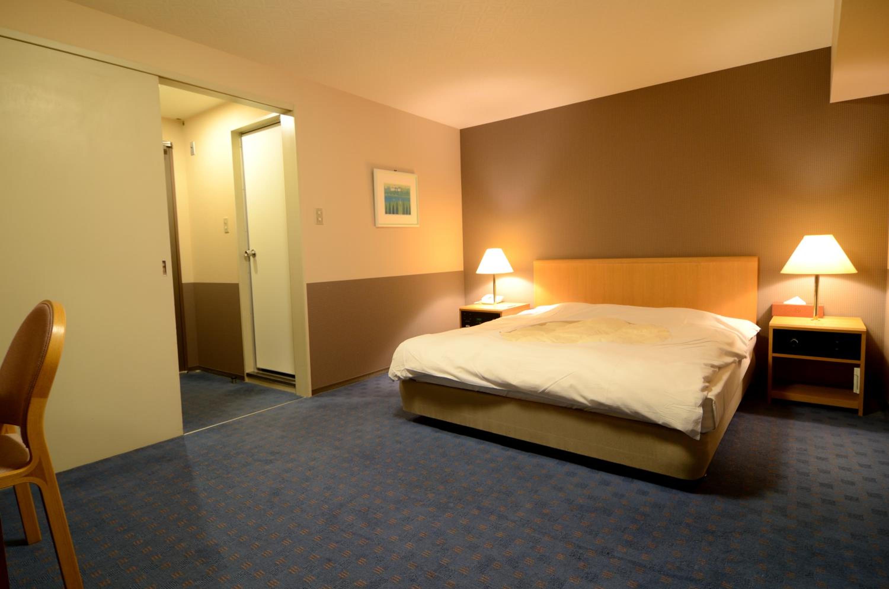 Double Room - Non-Smoking  photo 3