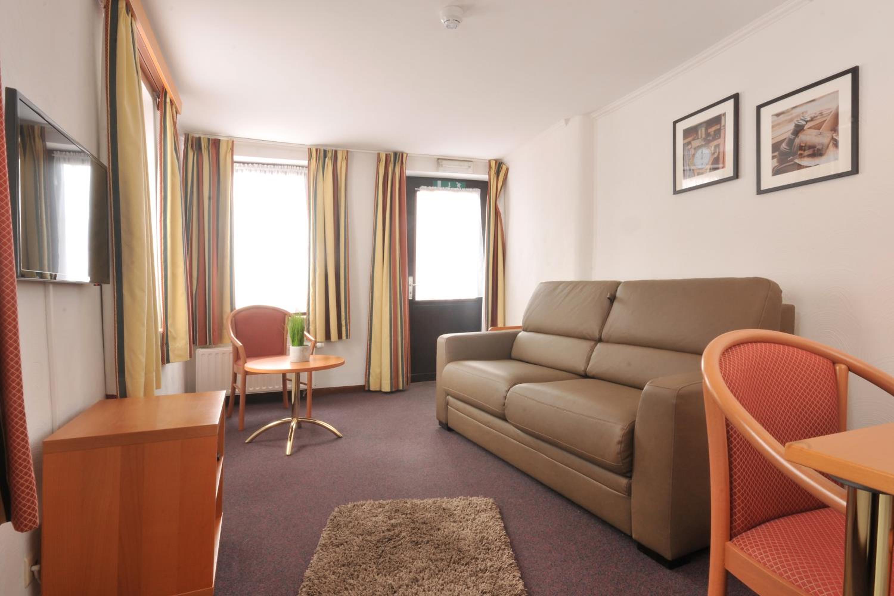 Suite with Terrace photo 3