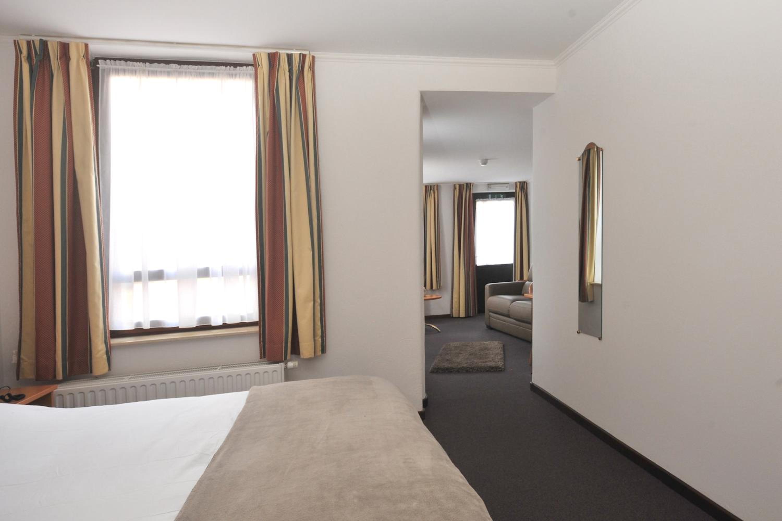 Suite with Terrace photo 2