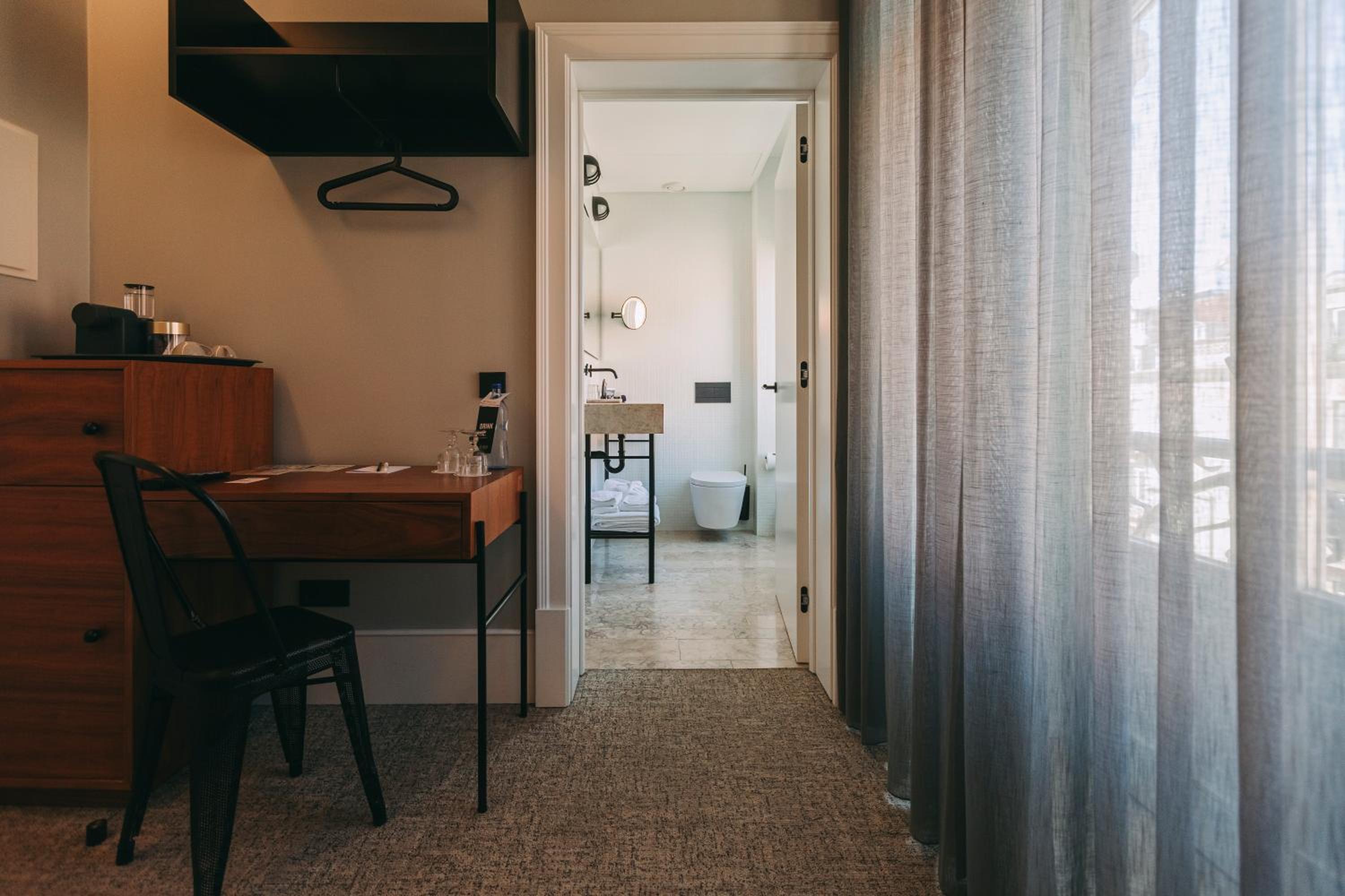 Available room