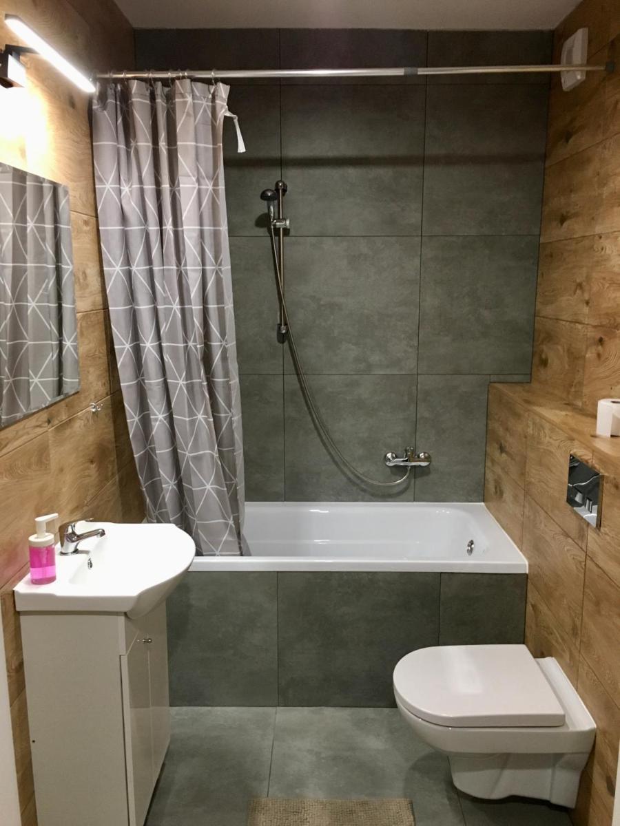 Double Room with Balcony - Photo 3