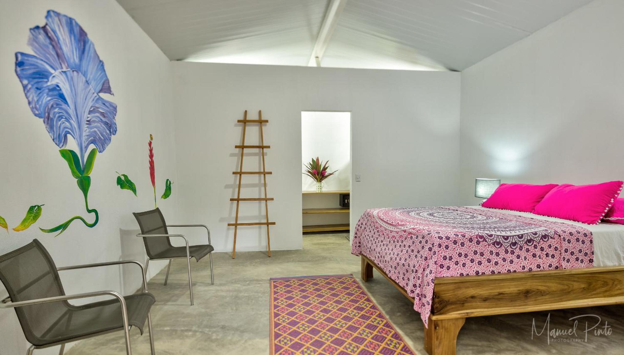One-Bedroom House photo 1