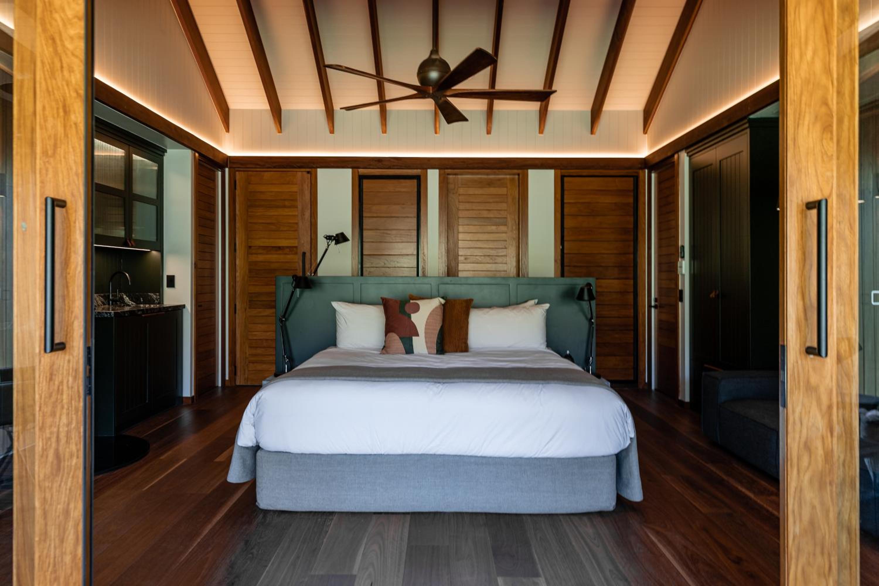 King Room with Mountain View
