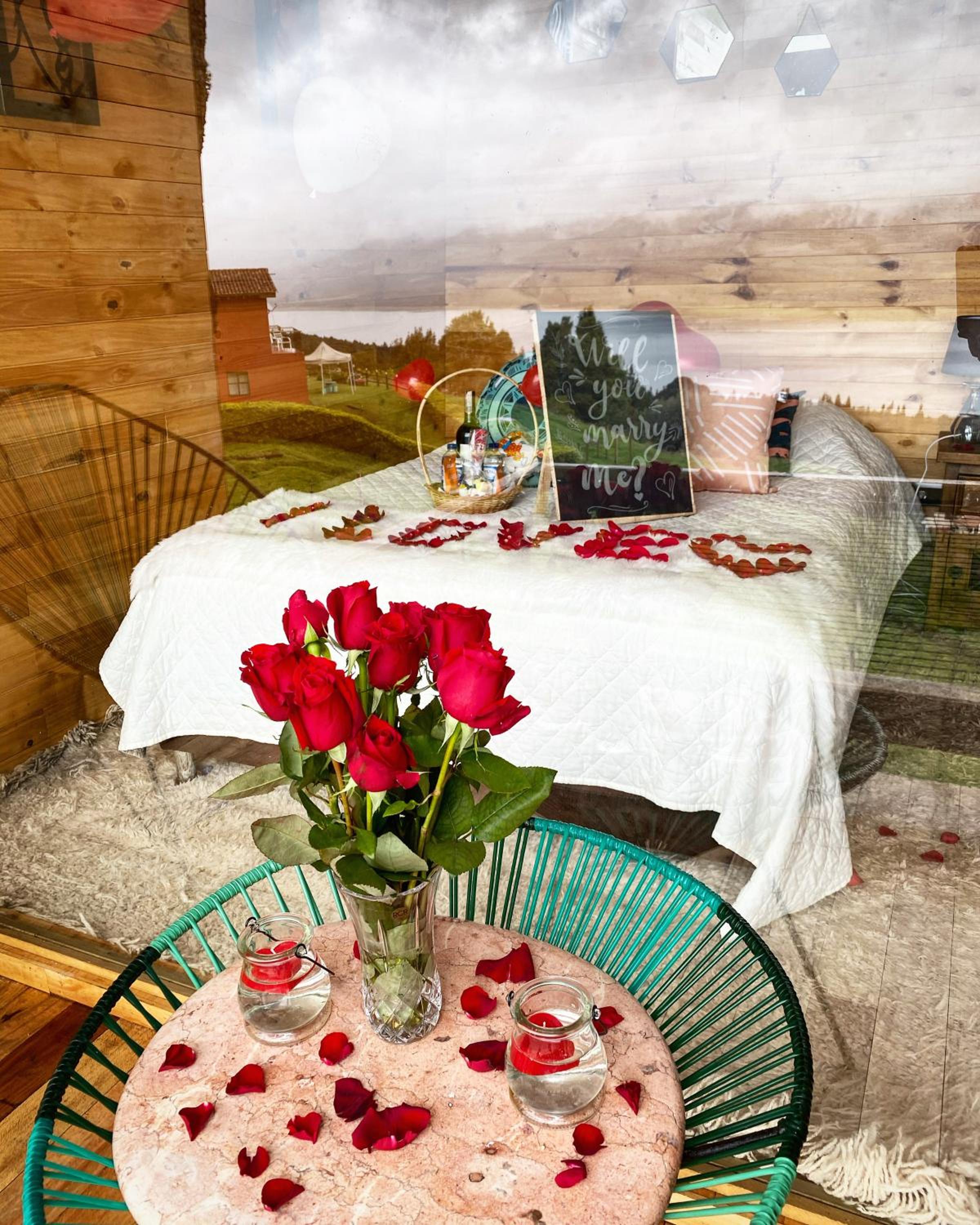 Deluxe Double Room - Photo 13