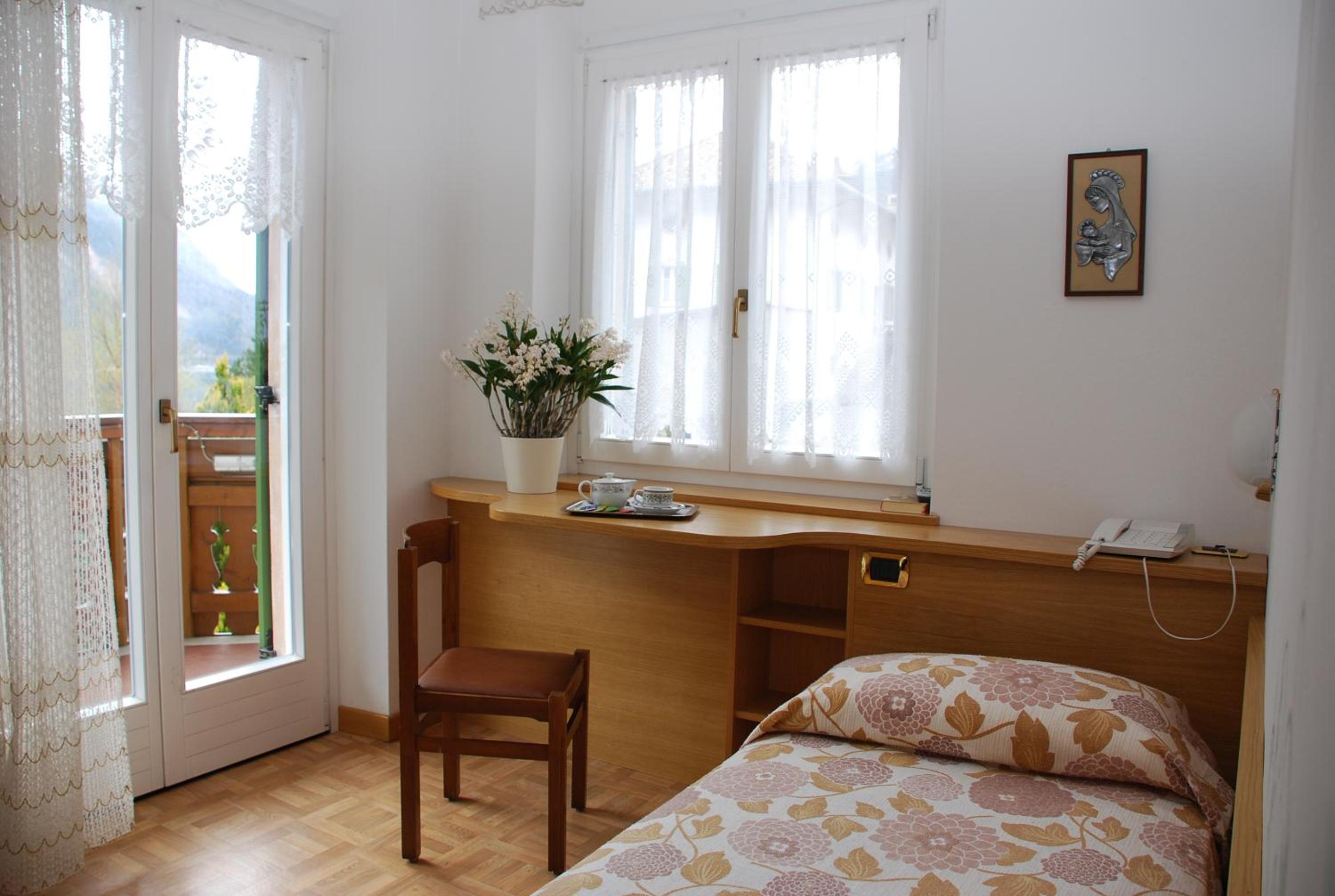 Single Room with Lake View photo 1