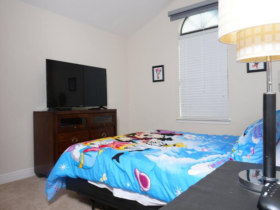 Three-Bedroom Townhouse - Photo 14