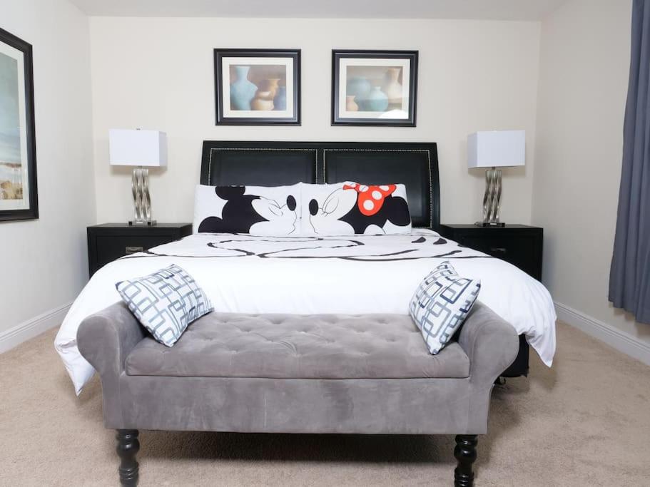 Three-Bedroom Townhouse - Photo 25
