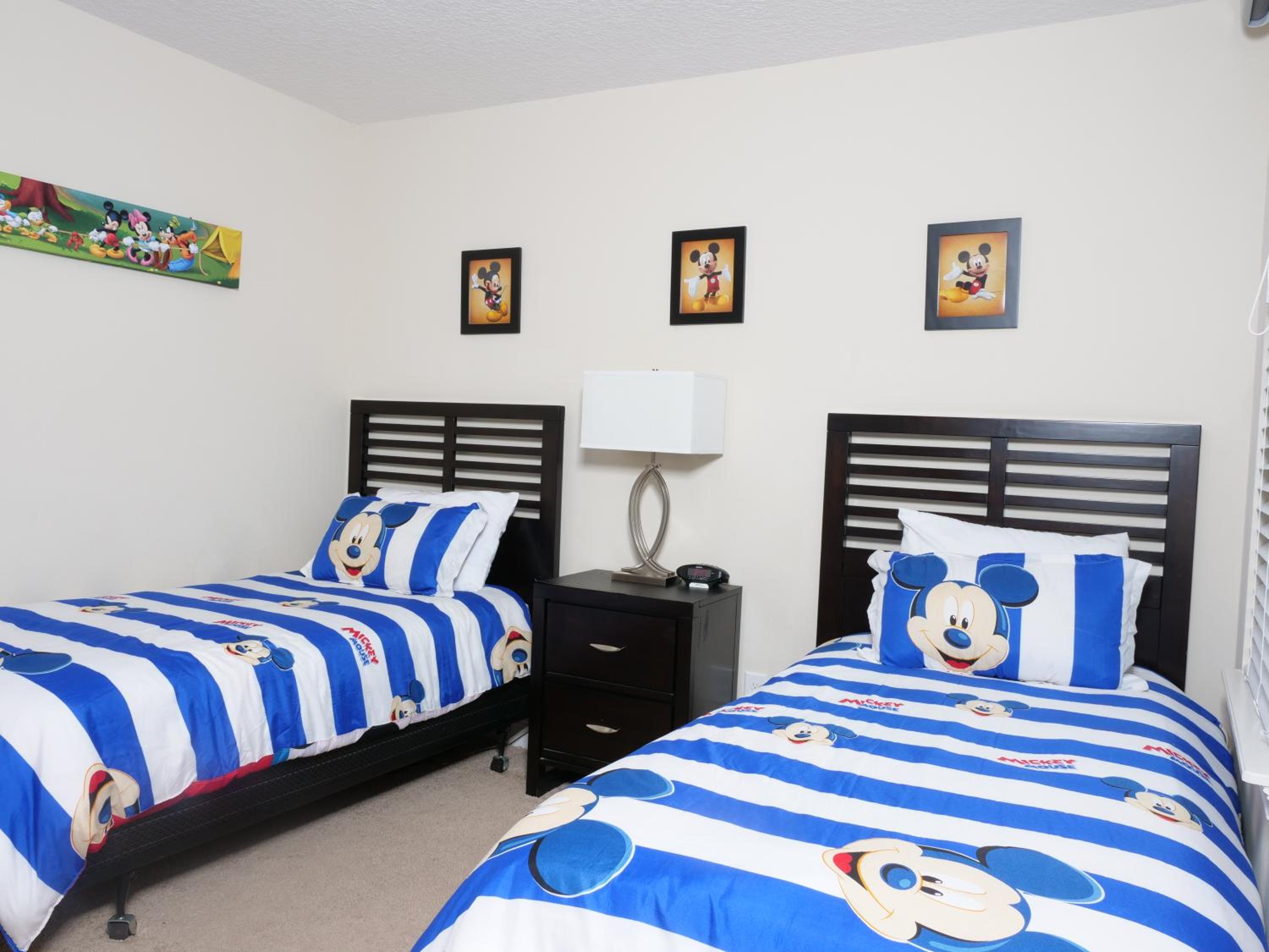 Three-Bedroom House - Photo 14