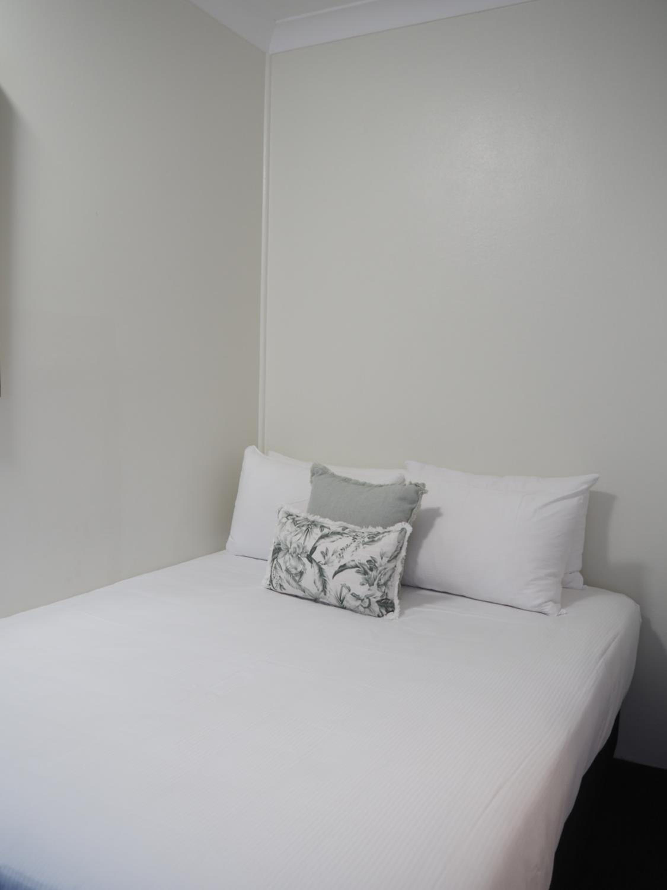 Standard Triple Room - Photo 3