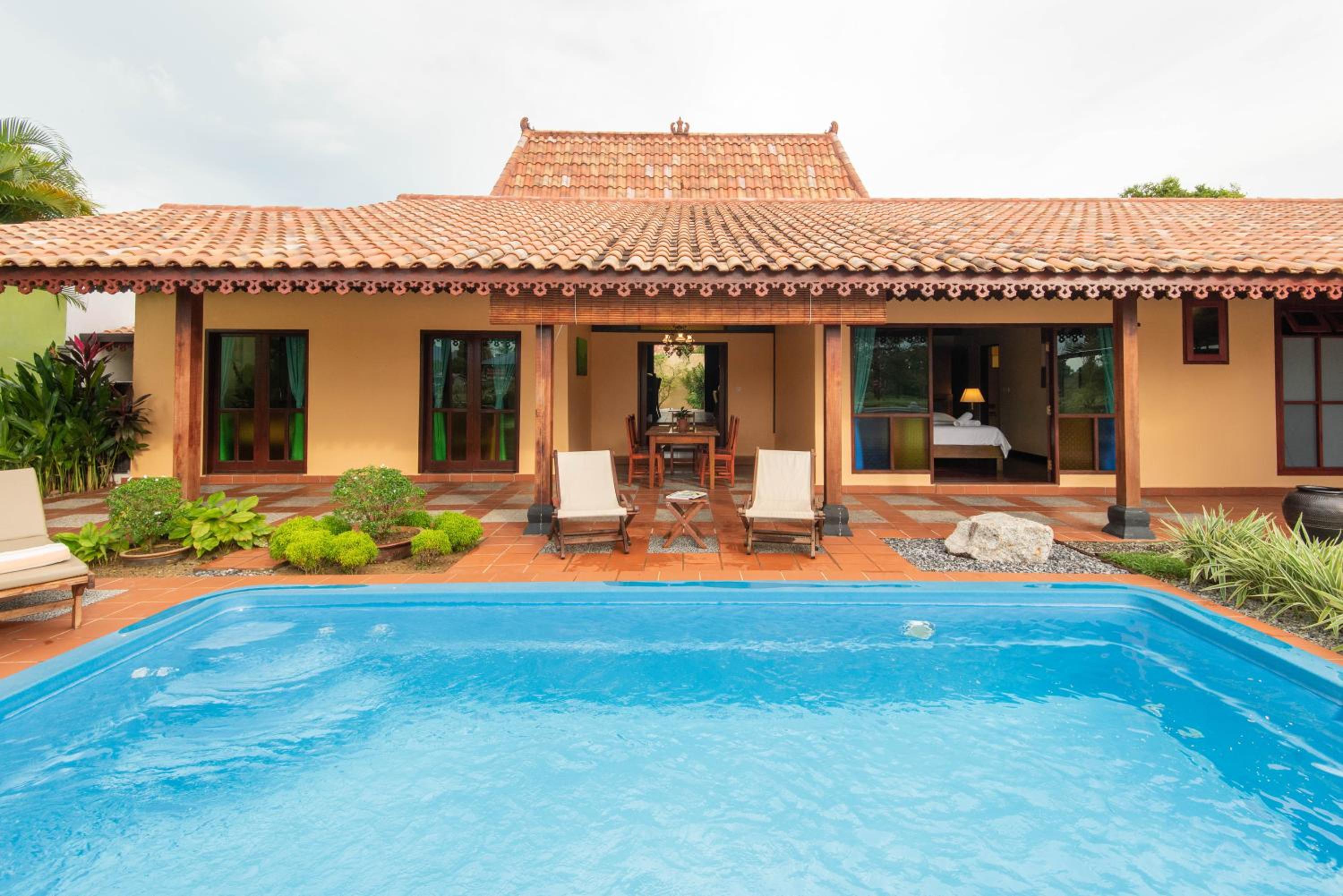 Limasan Satu Villa - Photo 2