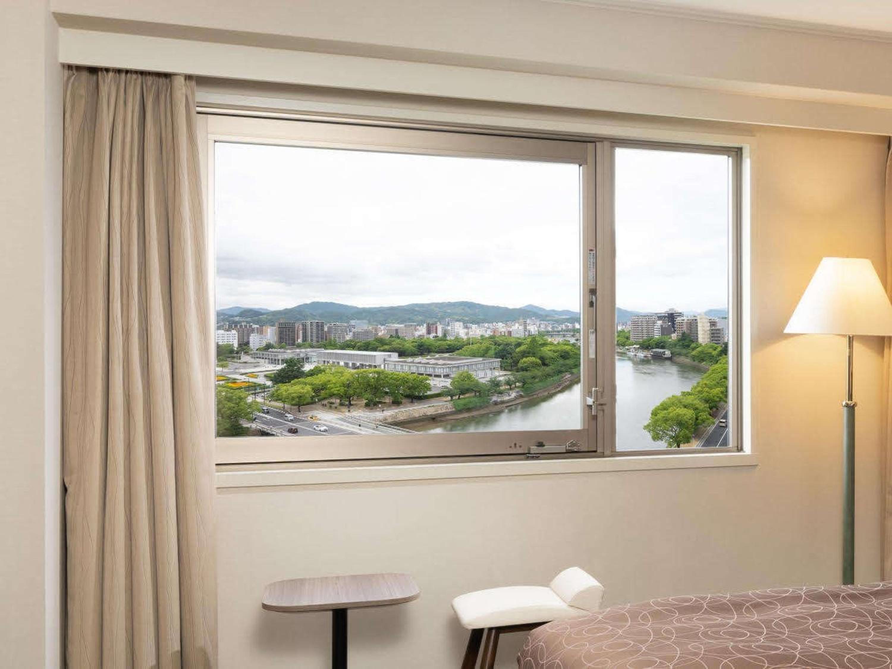 Standard Double Room with Park View - Non-Smoking - Photo 3
