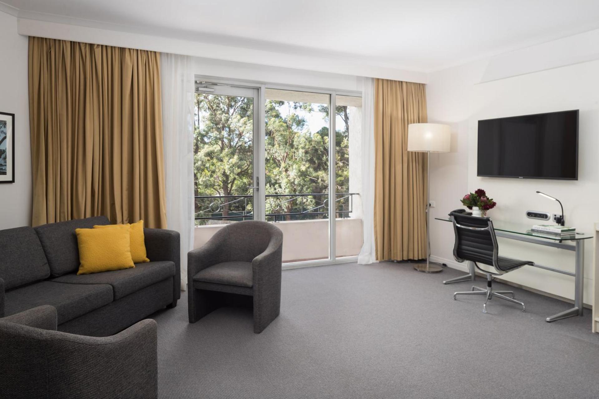 King Spa Suite - Photo 3