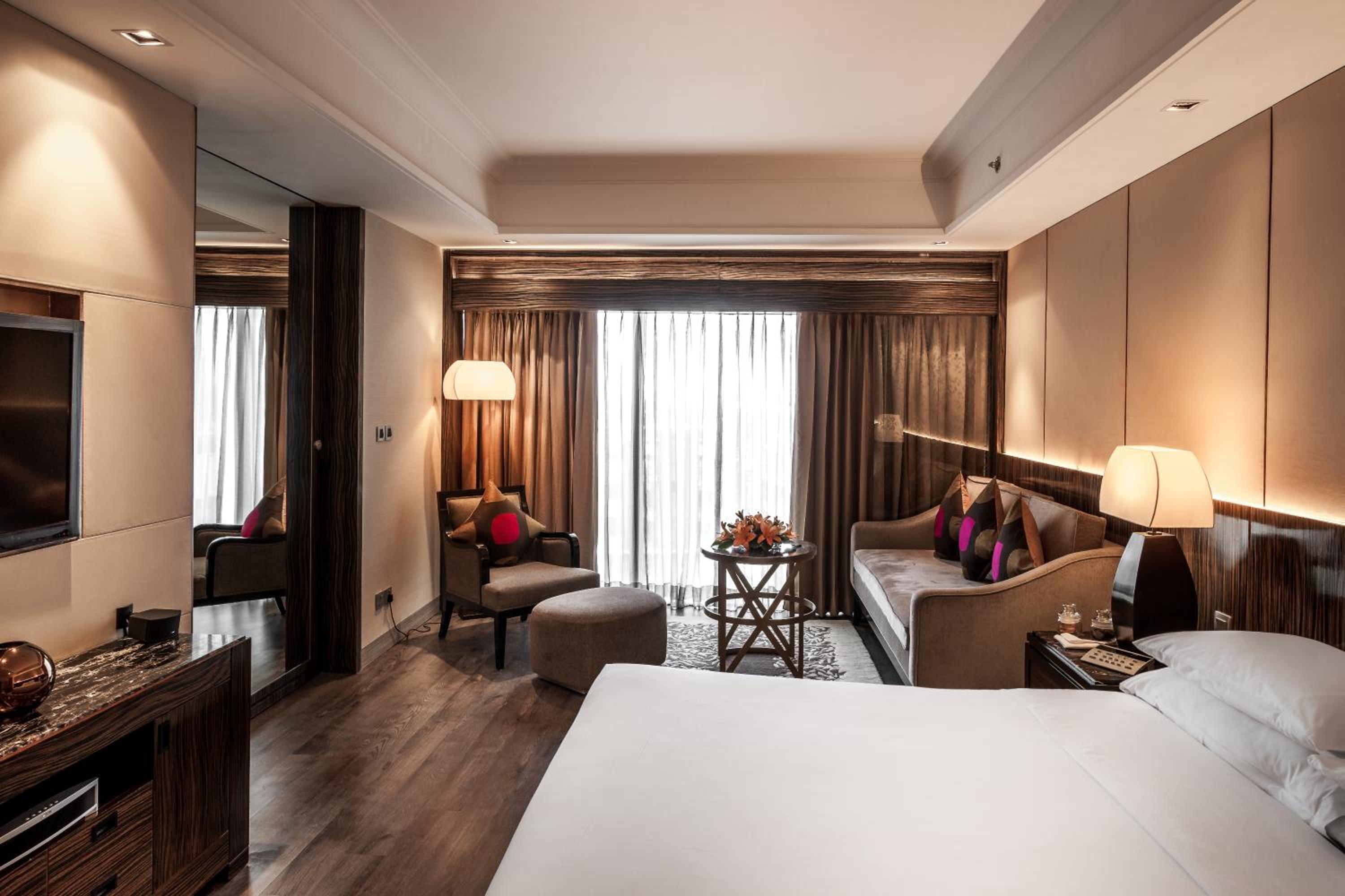 Executive Suite -20% discount on Food & Beverage, Spa and Laundry photo