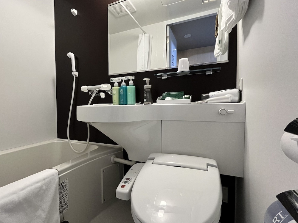 Standard Twin Room, Smoking - Photo 3