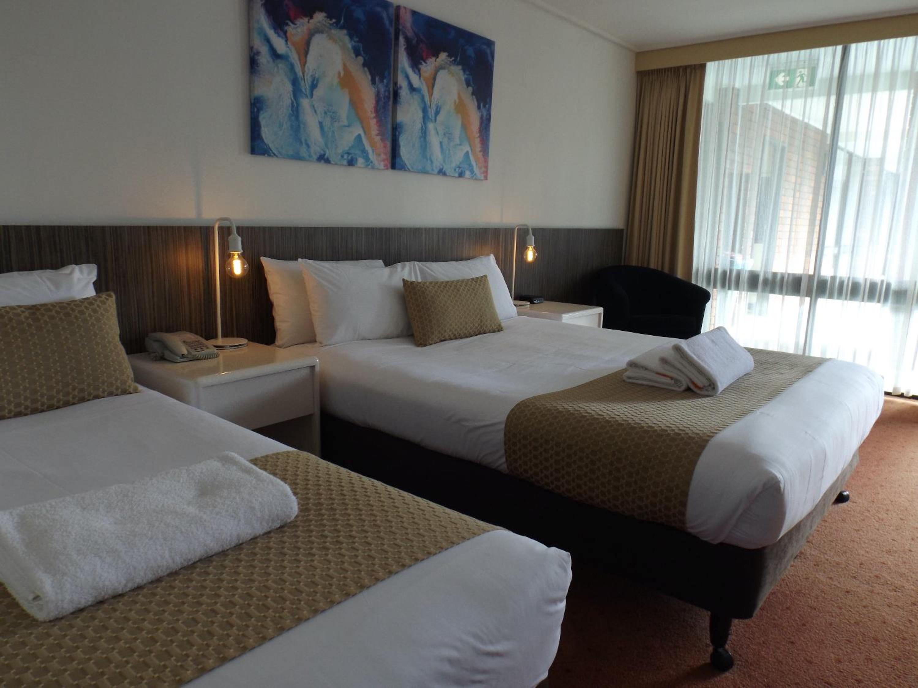 Twin Room - Photo 6