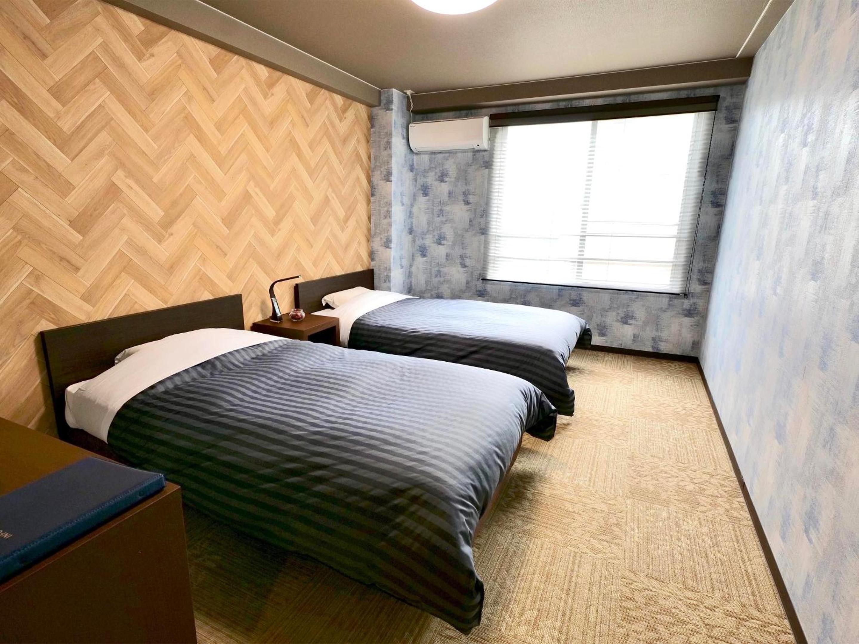 Standard Twin Room - Photo 5