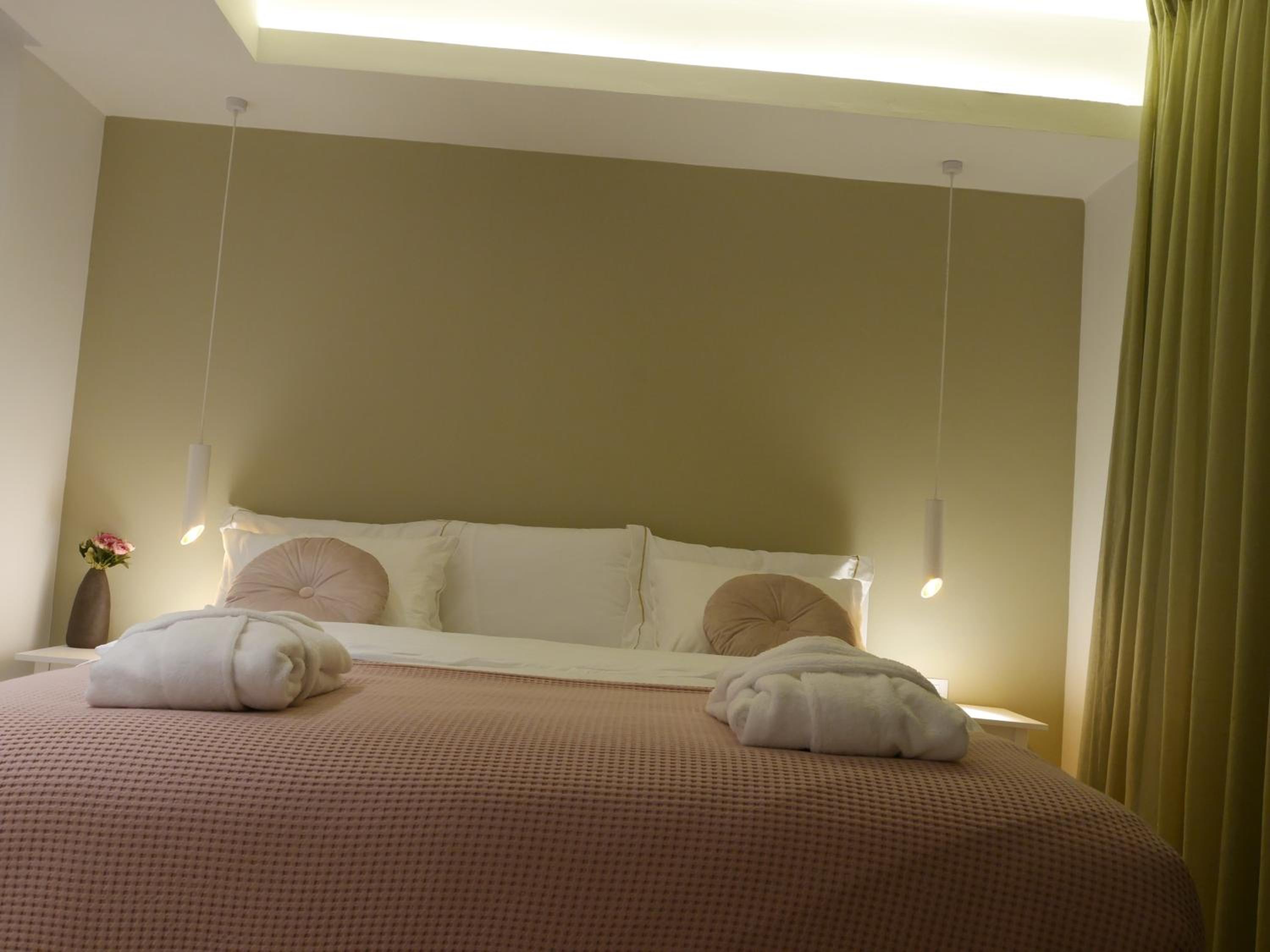 Studio with Spa Bath - Photo 11
