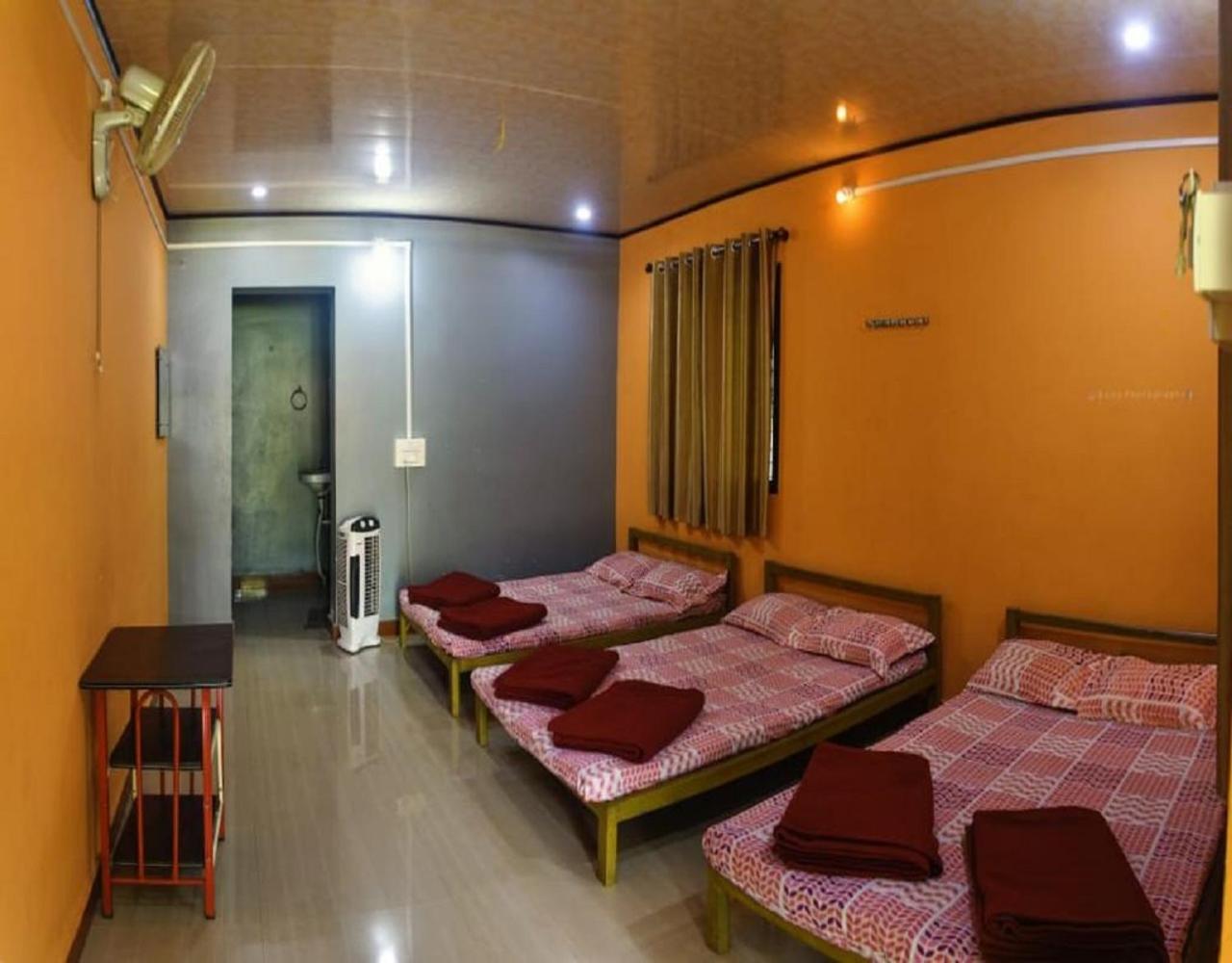 Deluxe Family Room photo 1