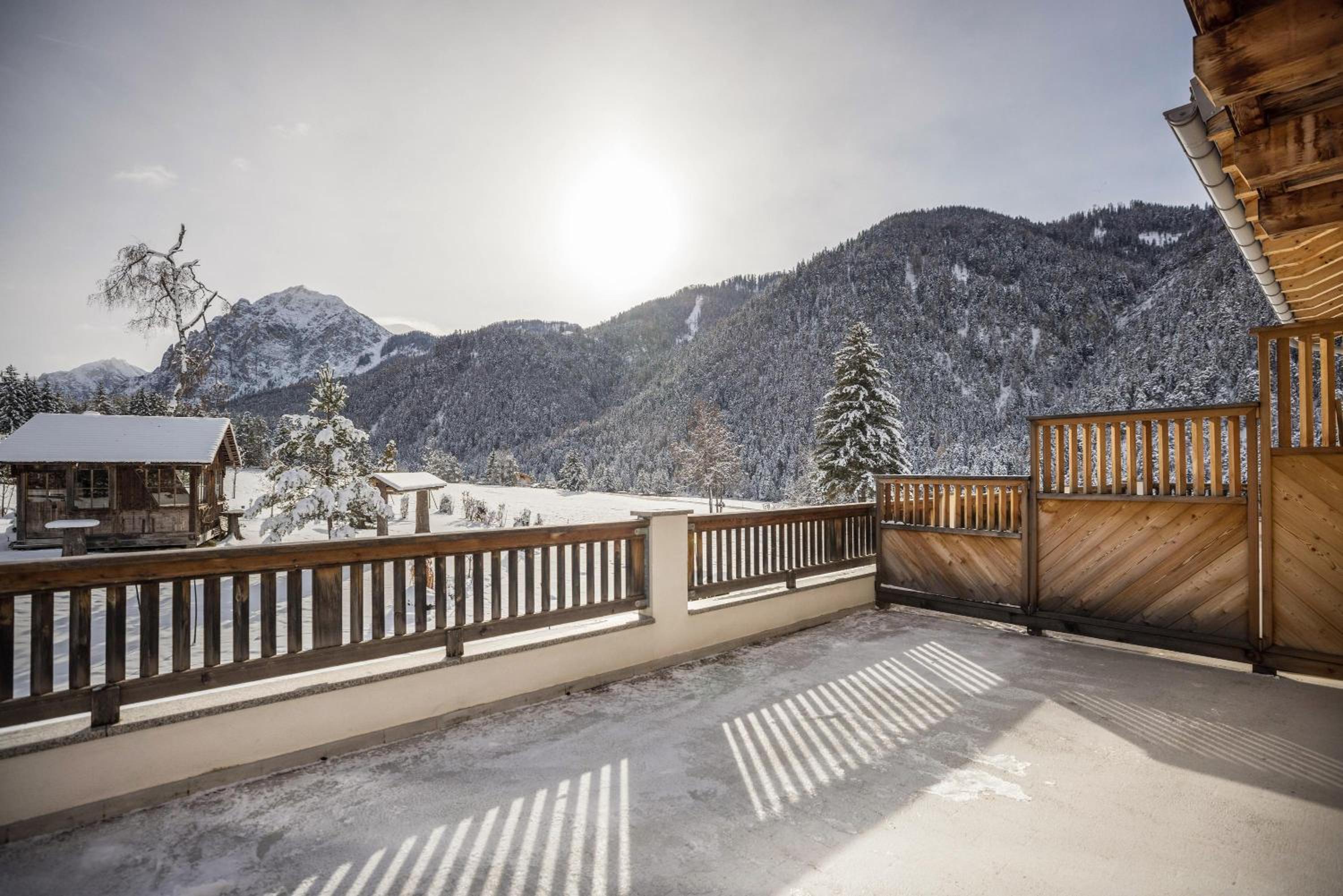 Superior One-Bedroom Apartment with Balcony - Photo 7