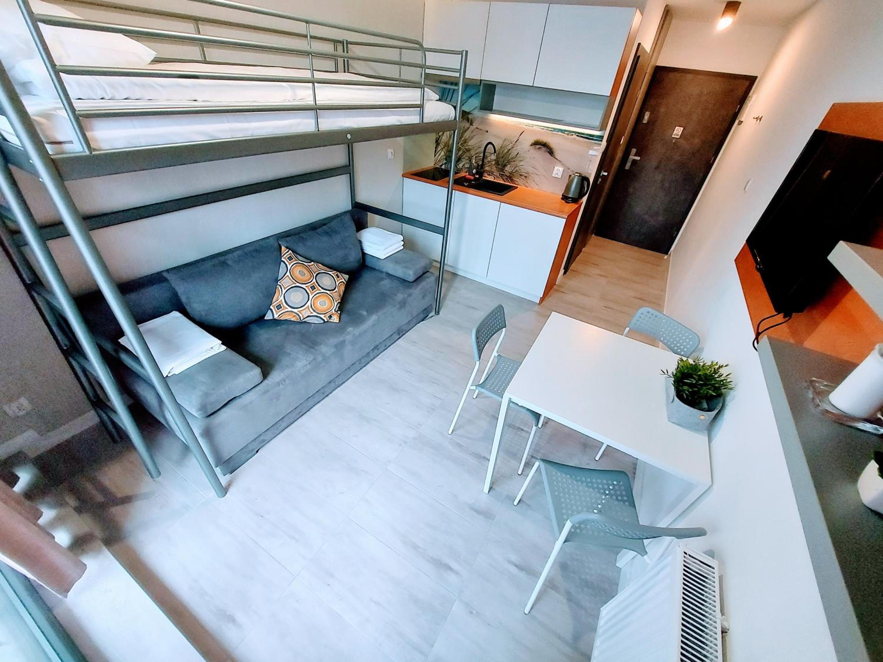 Standard Triple Studio