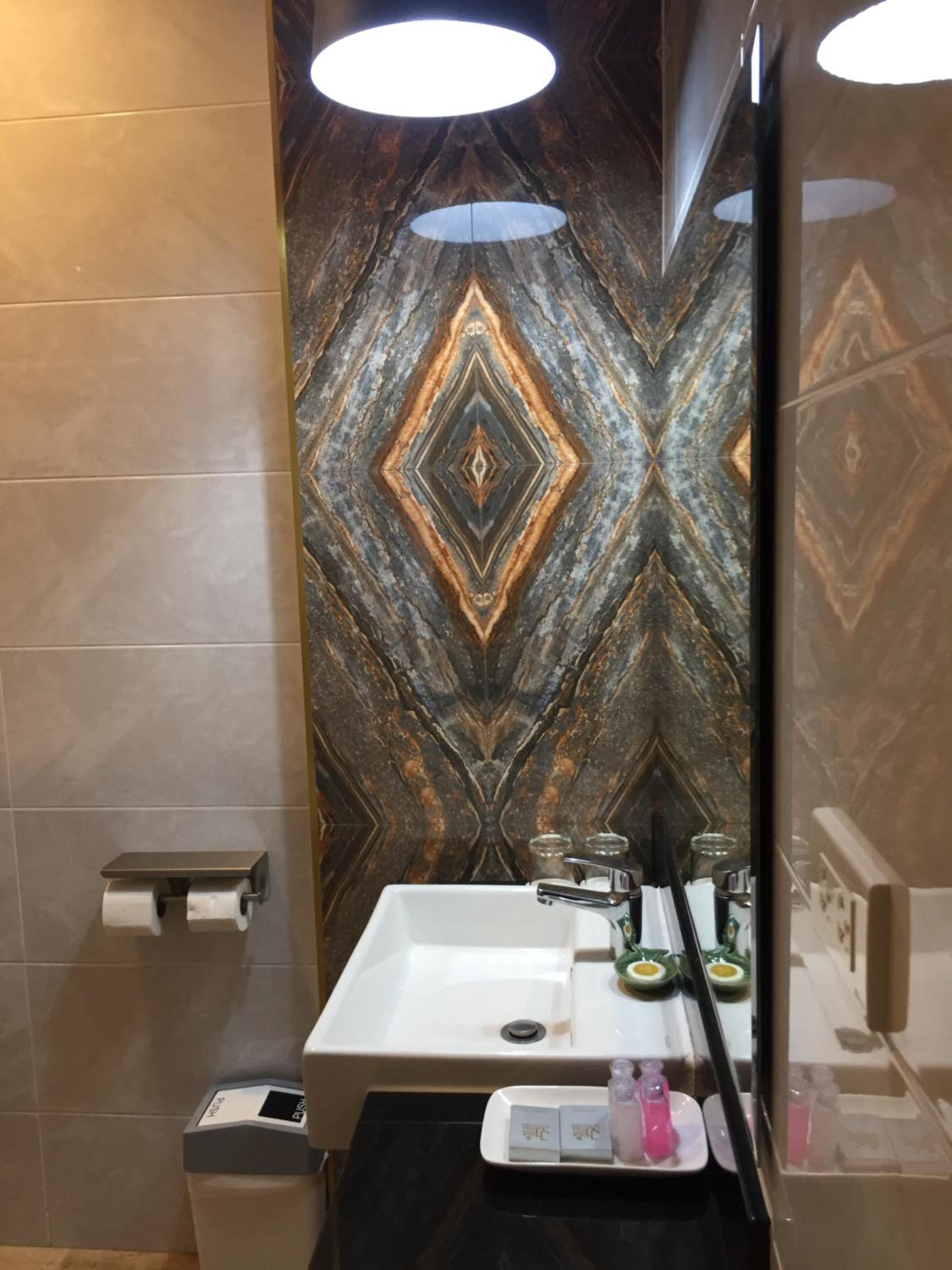 Deluxe Suite photo 2