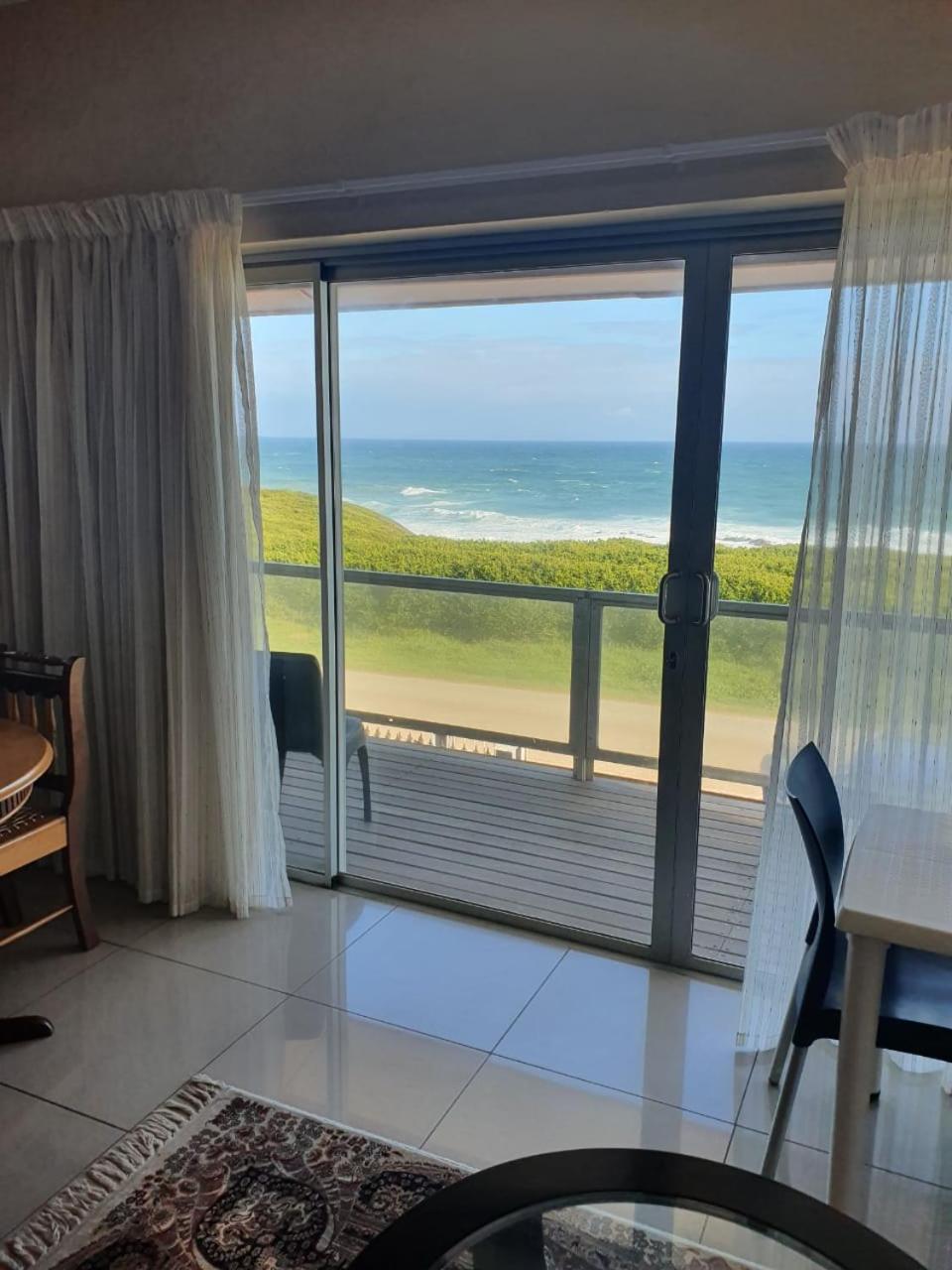 Apartment with Sea View - Photo 12