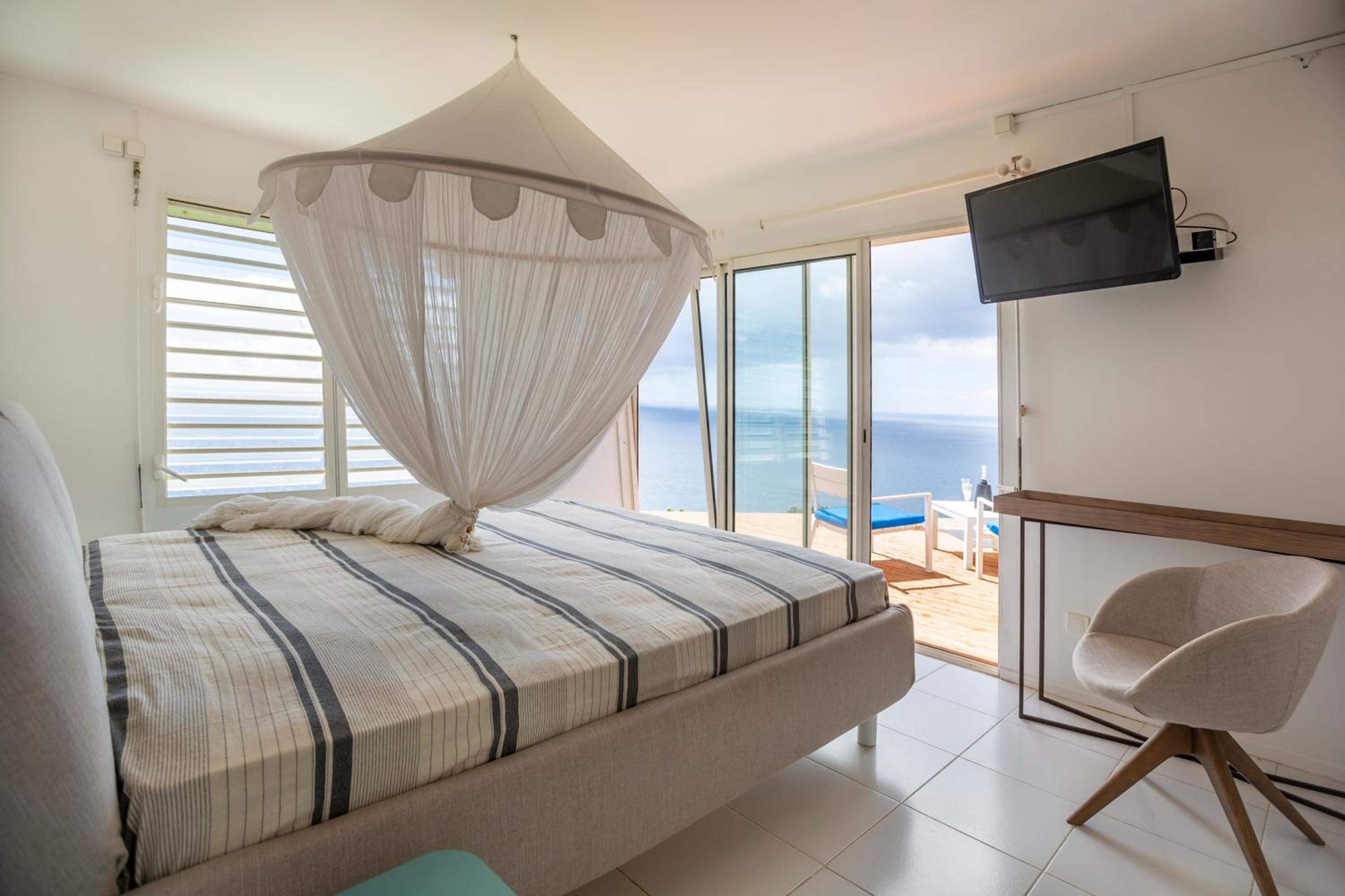 Three-Bedroom Villa photo 1