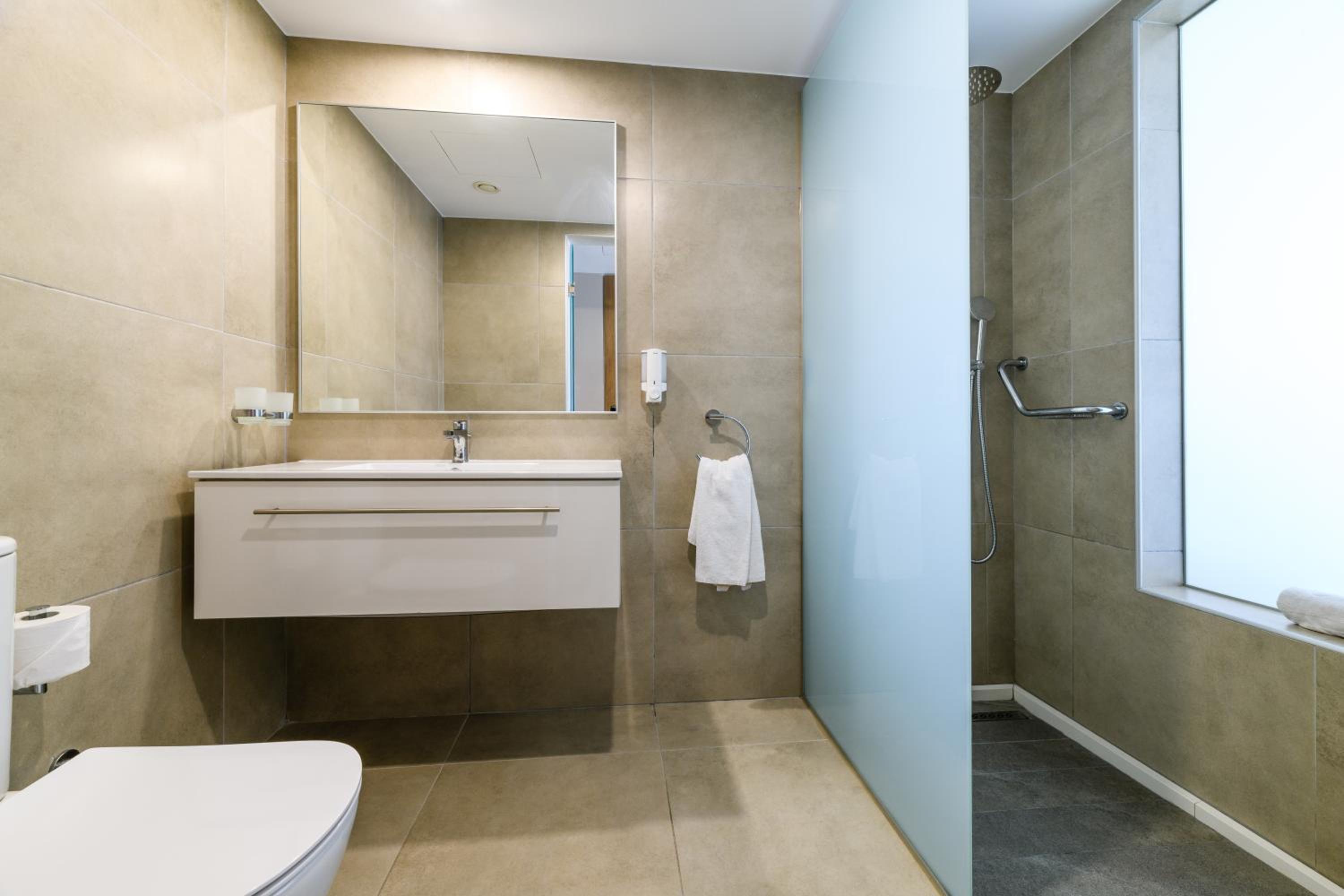 Superior Double Room with Sea View - Photo 4