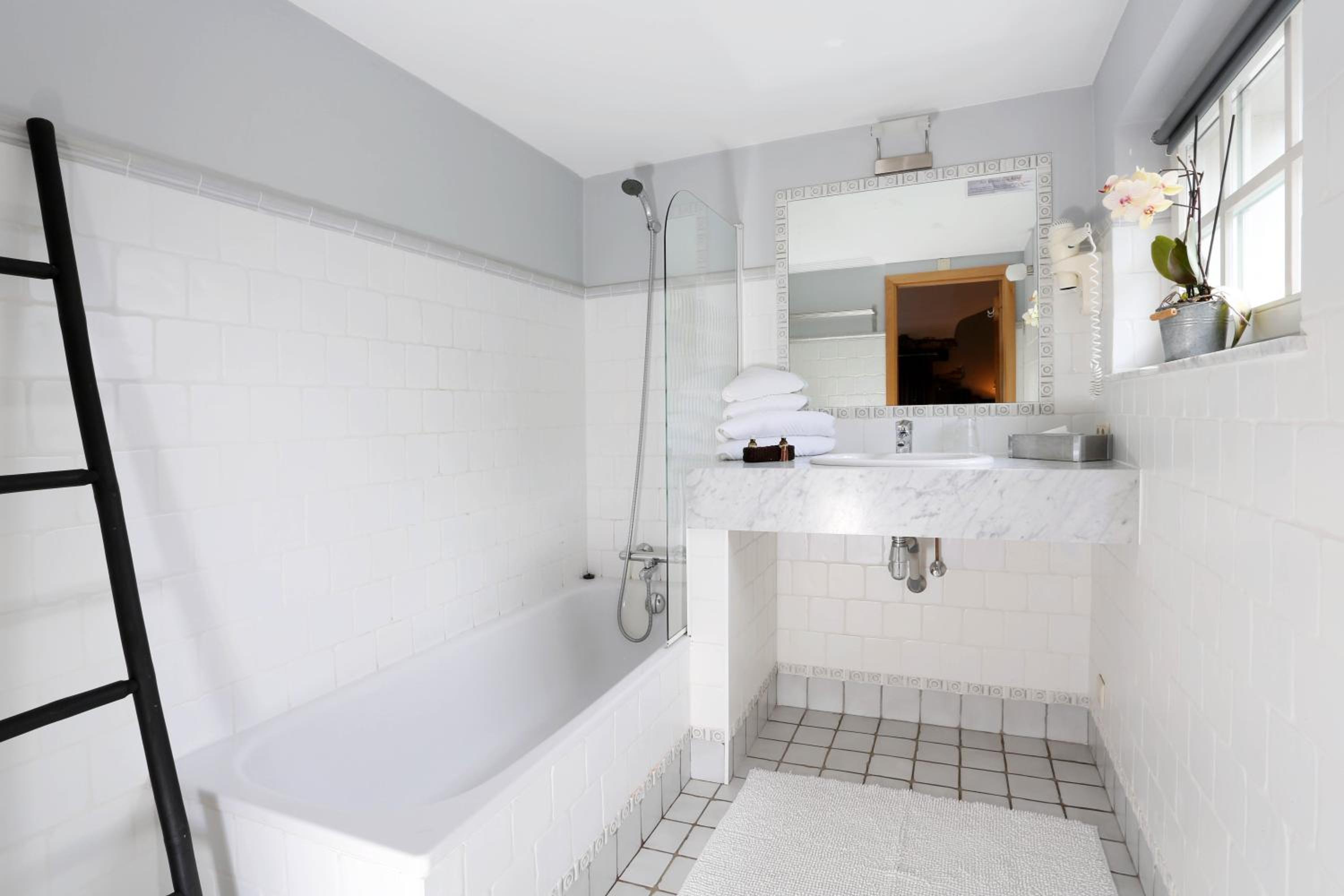 Double Room - Photo 2