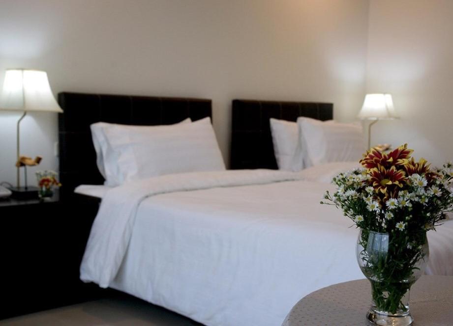 Twin Room with Balcony - Photo 3