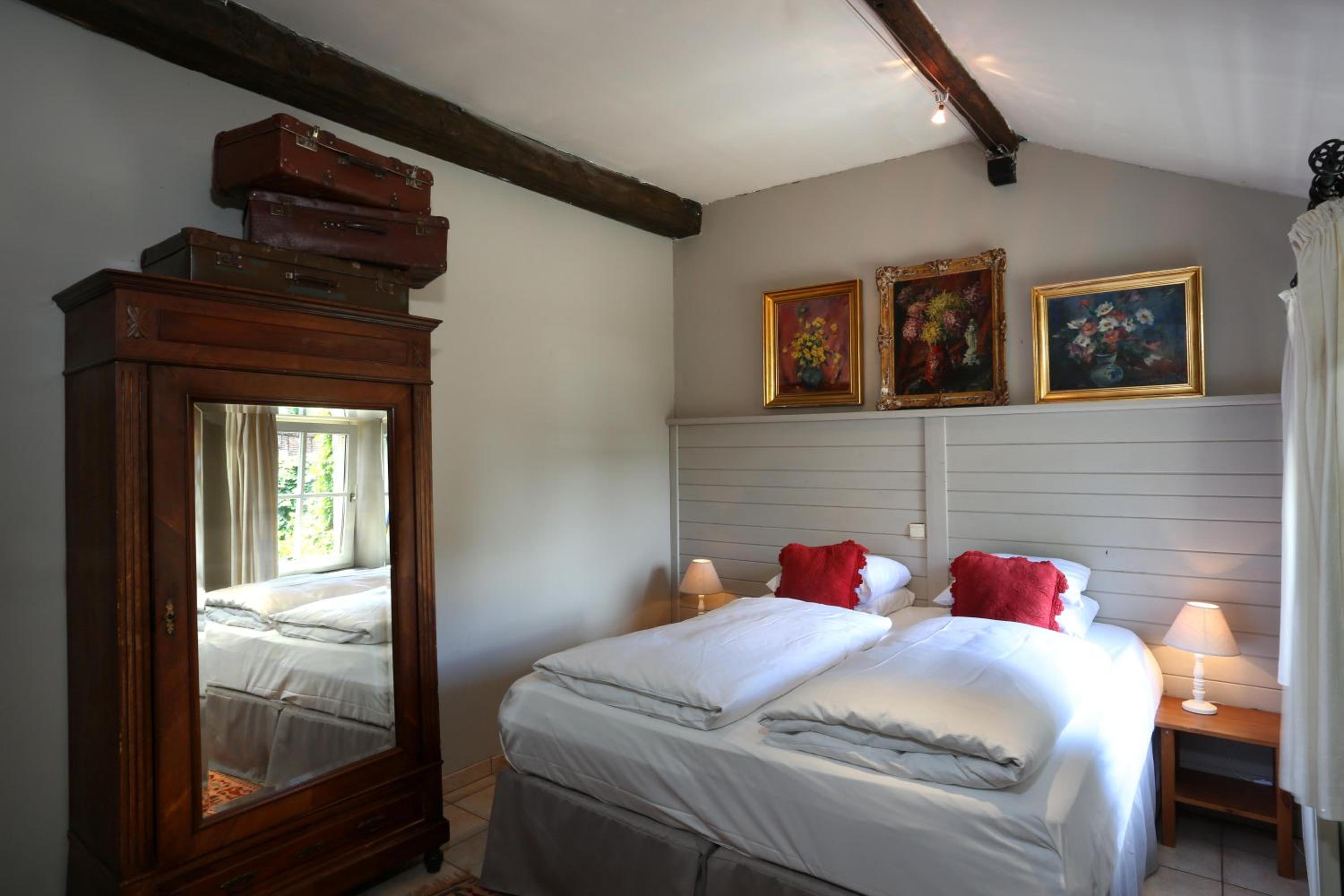 Double Room - Photo 3