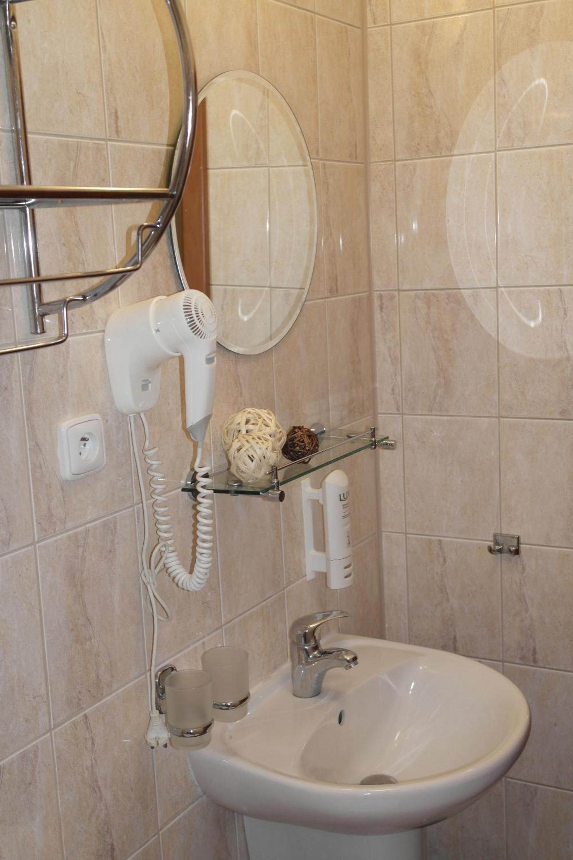 Double or Twin Room photo 2