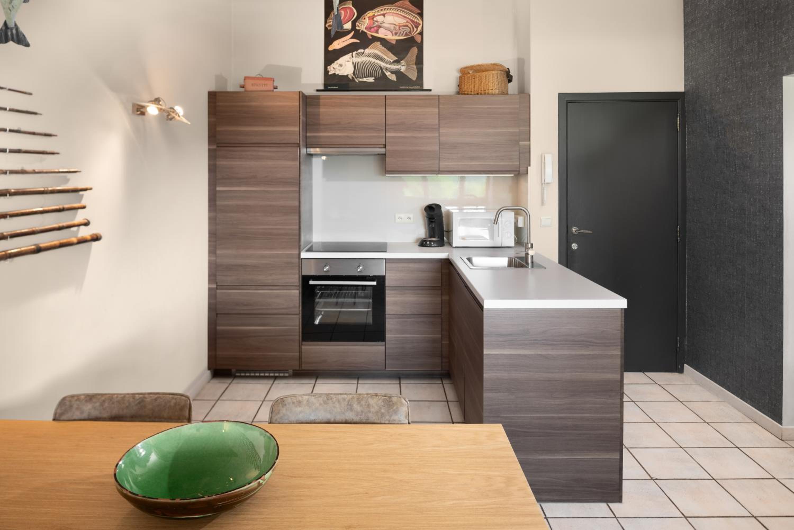 One-Bedroom Apartment - Photo 6