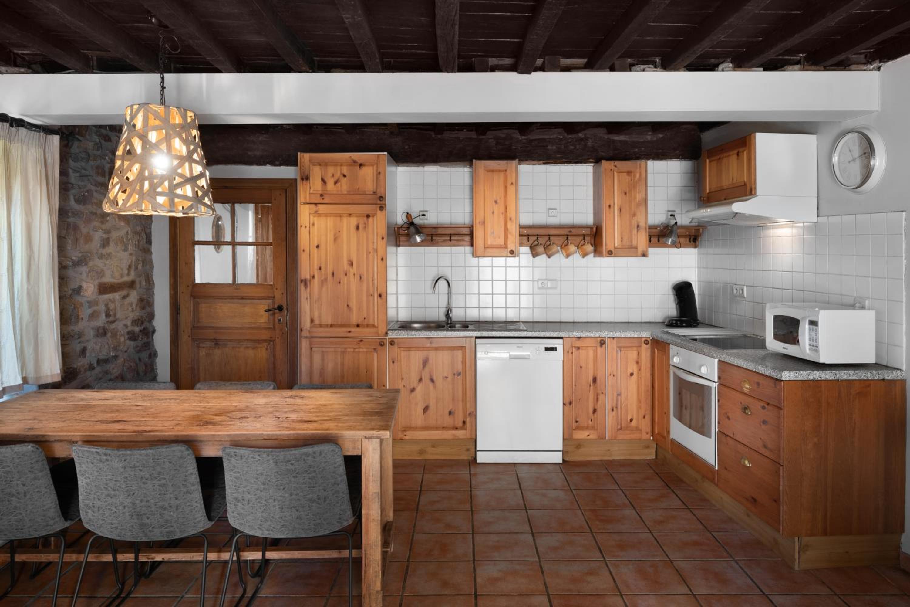 Two-Bedroom Villa - Photo 16