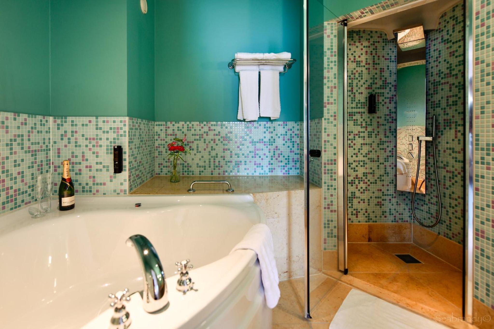Executive Suite photo 2