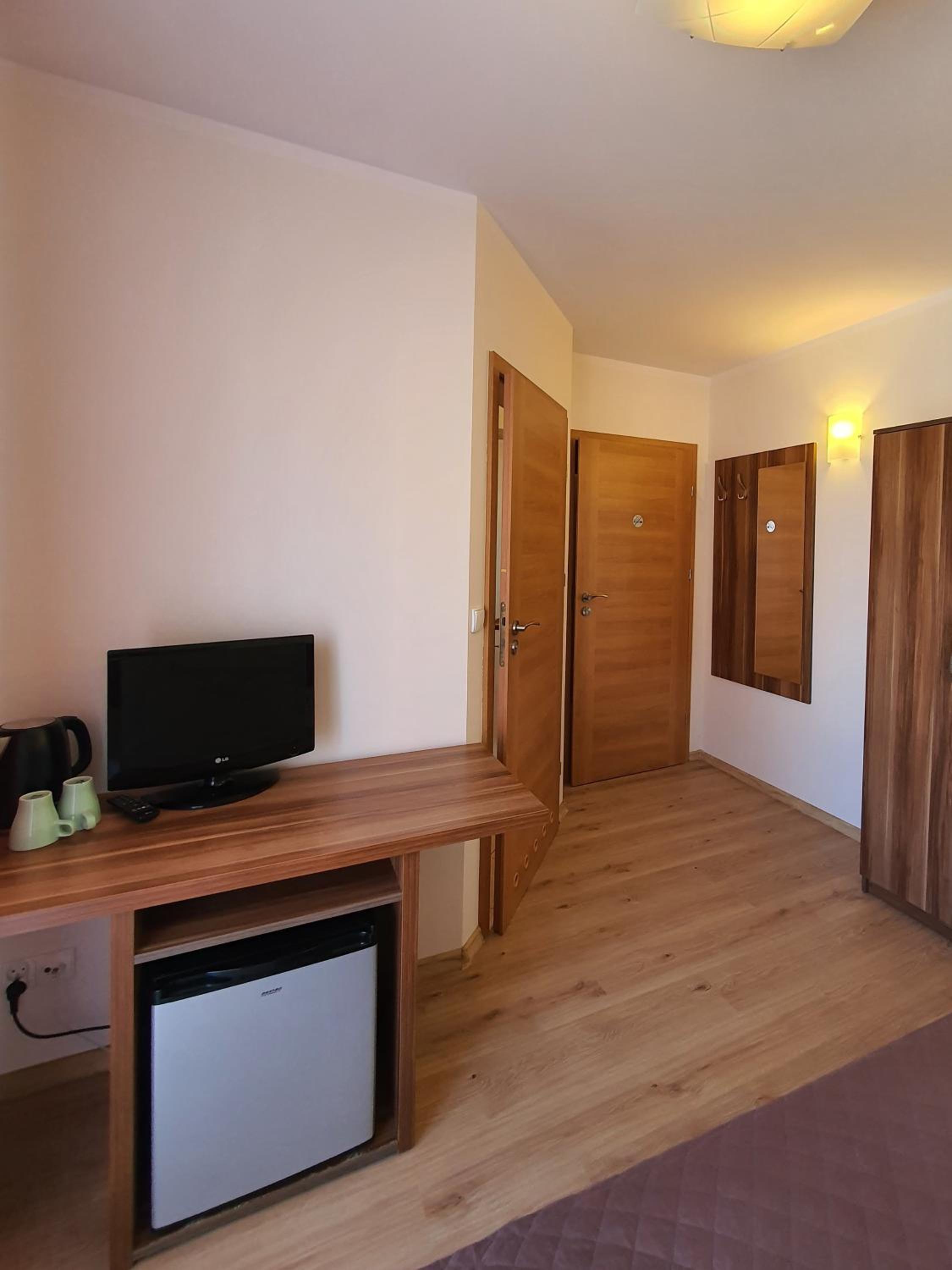 Budget Double Room photo 1