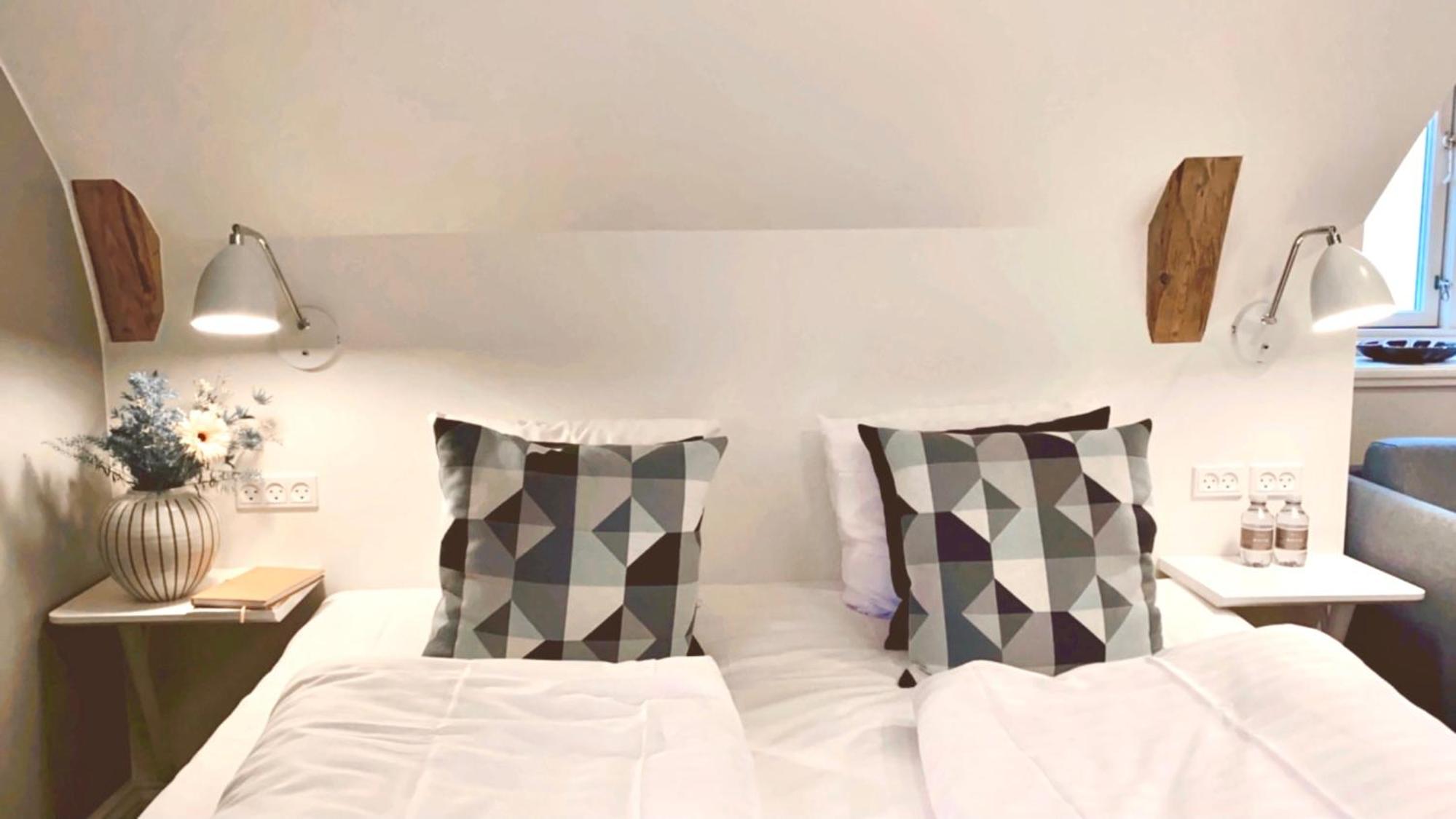 Deluxe Double Room - Photo 15