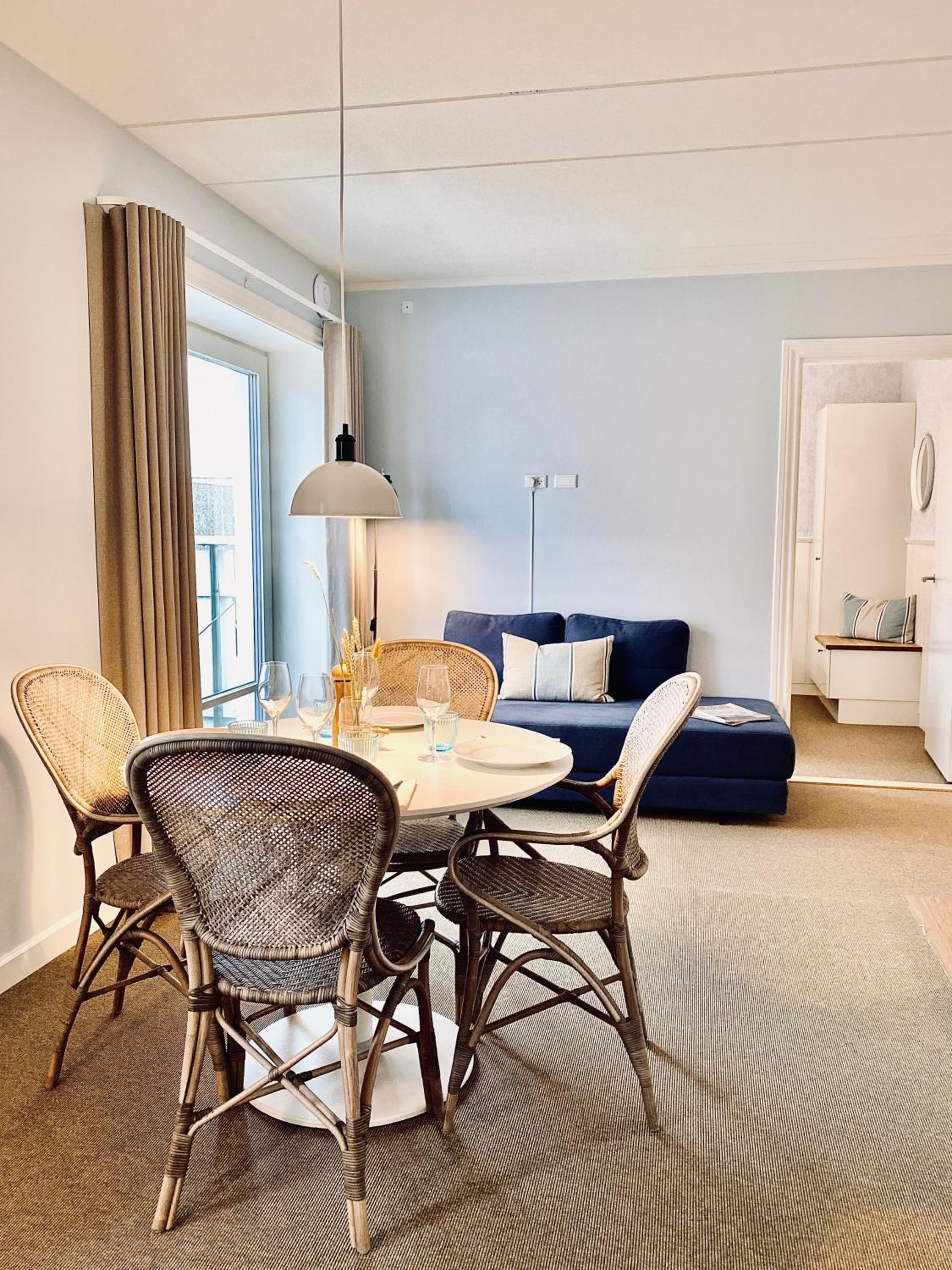 Two-Bedroom Apartment - Photo 17