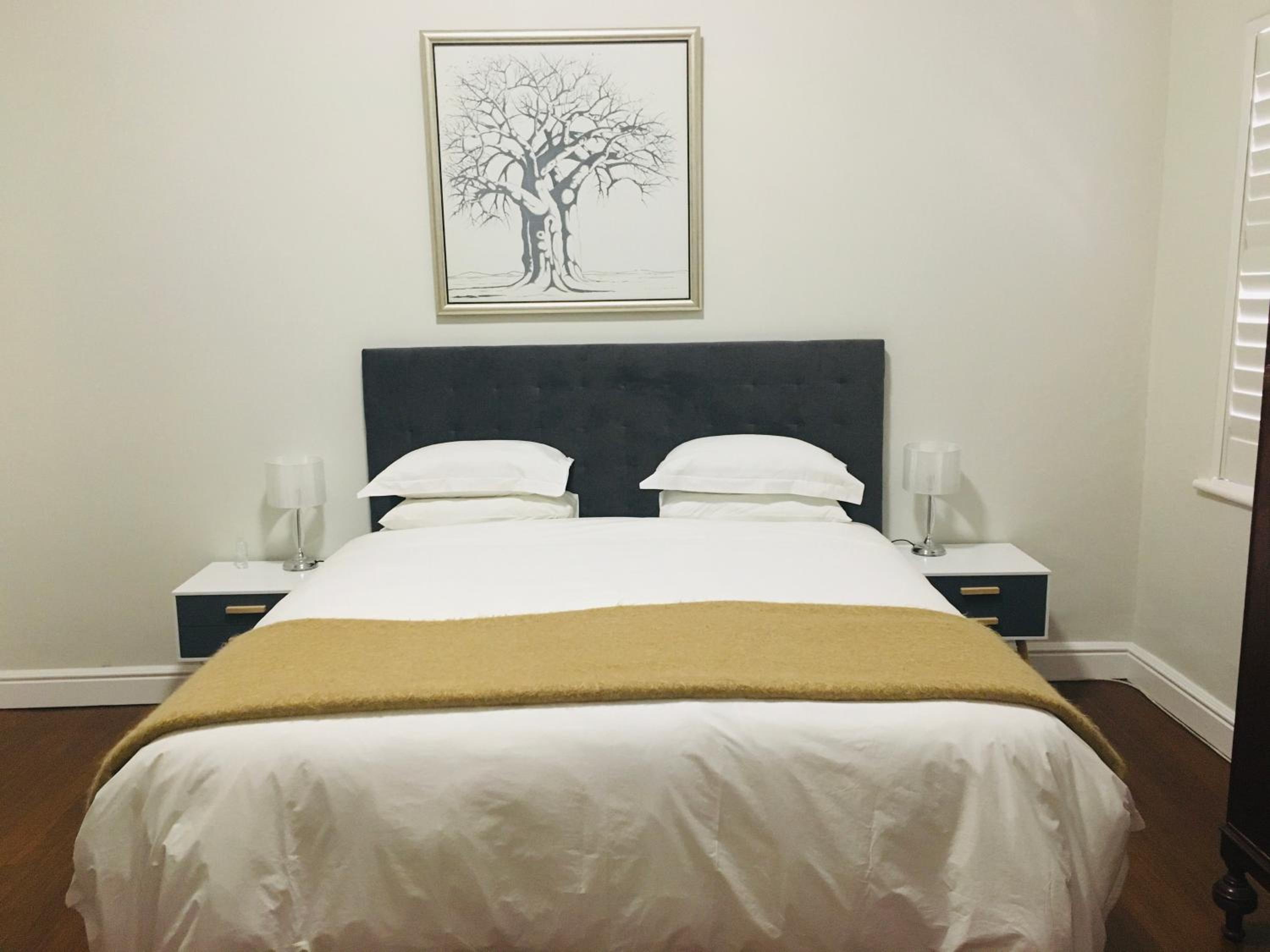 Basic Queen Room photo 1