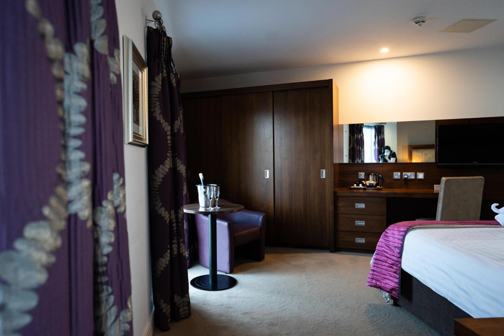 Classic Twin Room - Photo 4