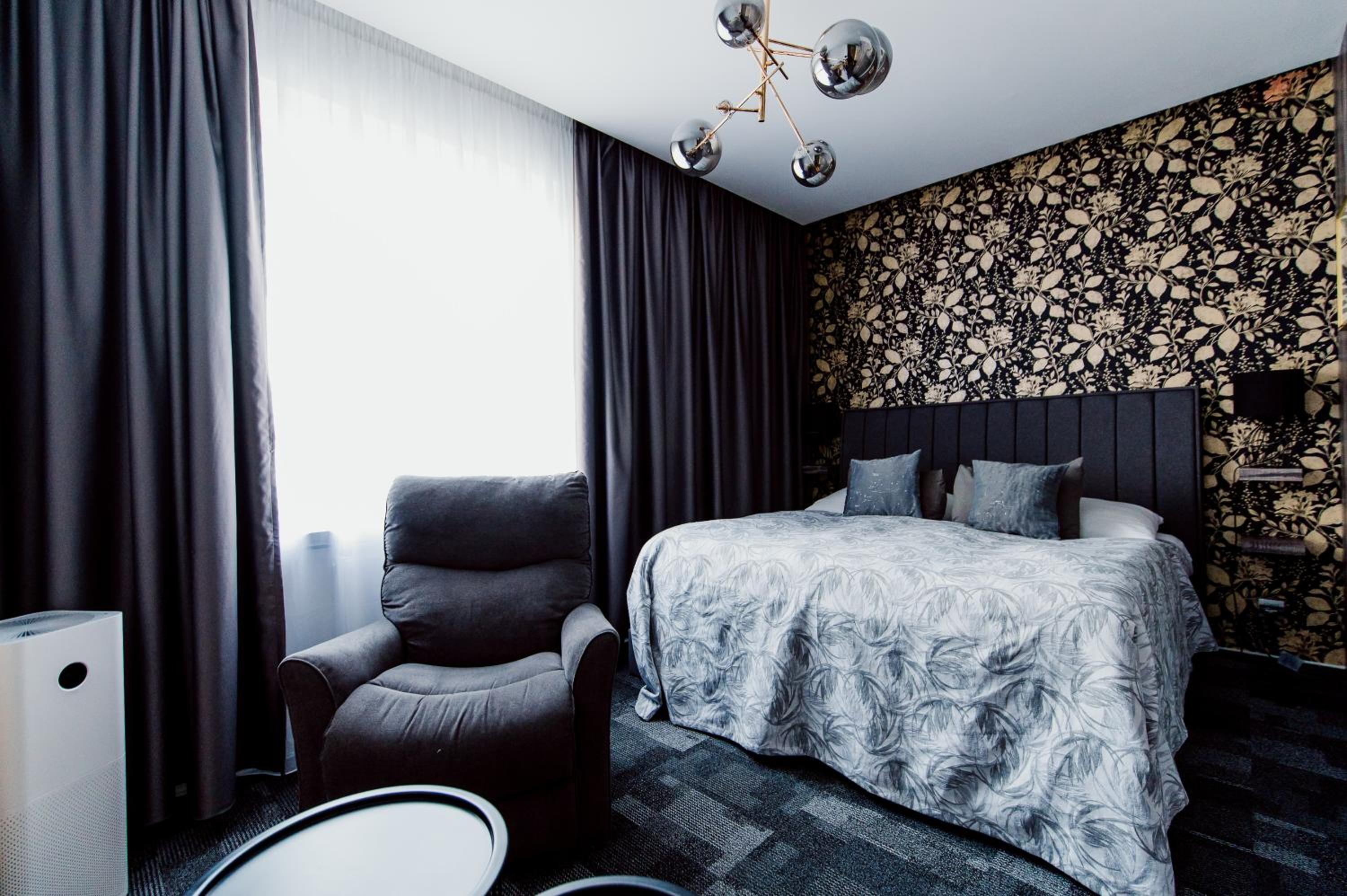 Deluxe Room - Photo 1