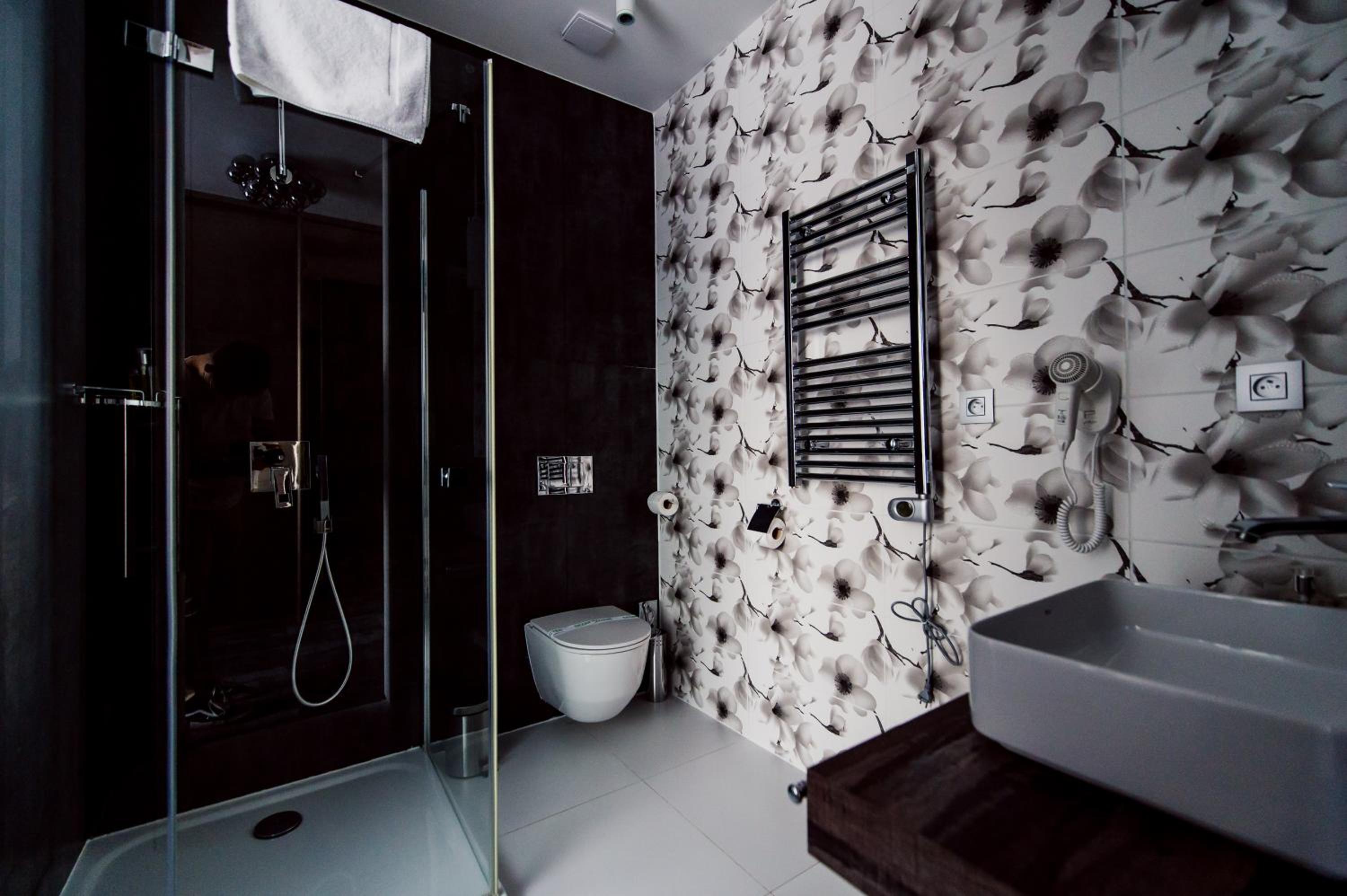 Deluxe Room - Photo 5