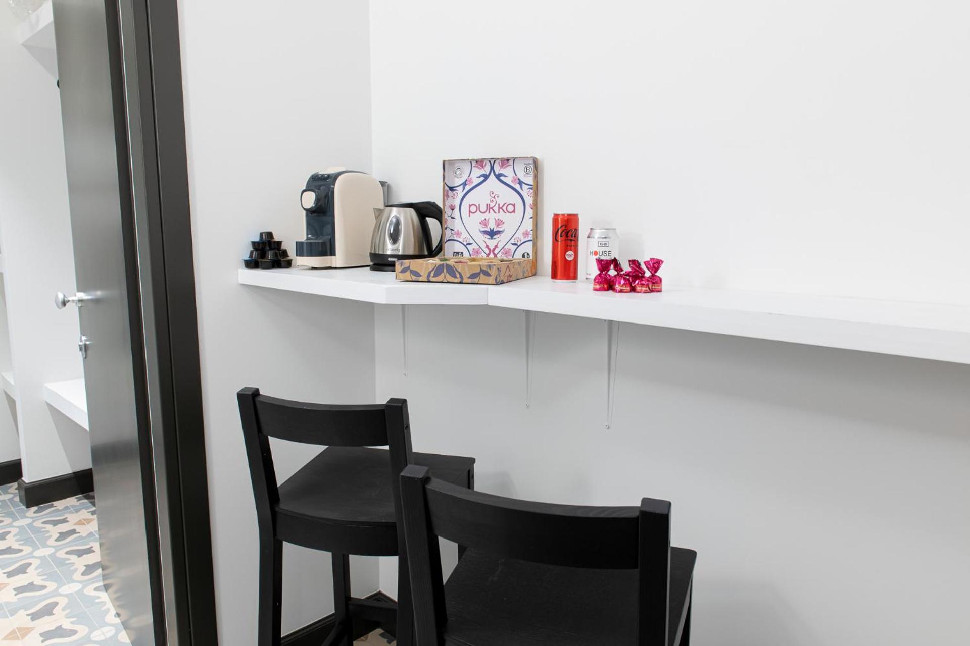 Standard Queen Room