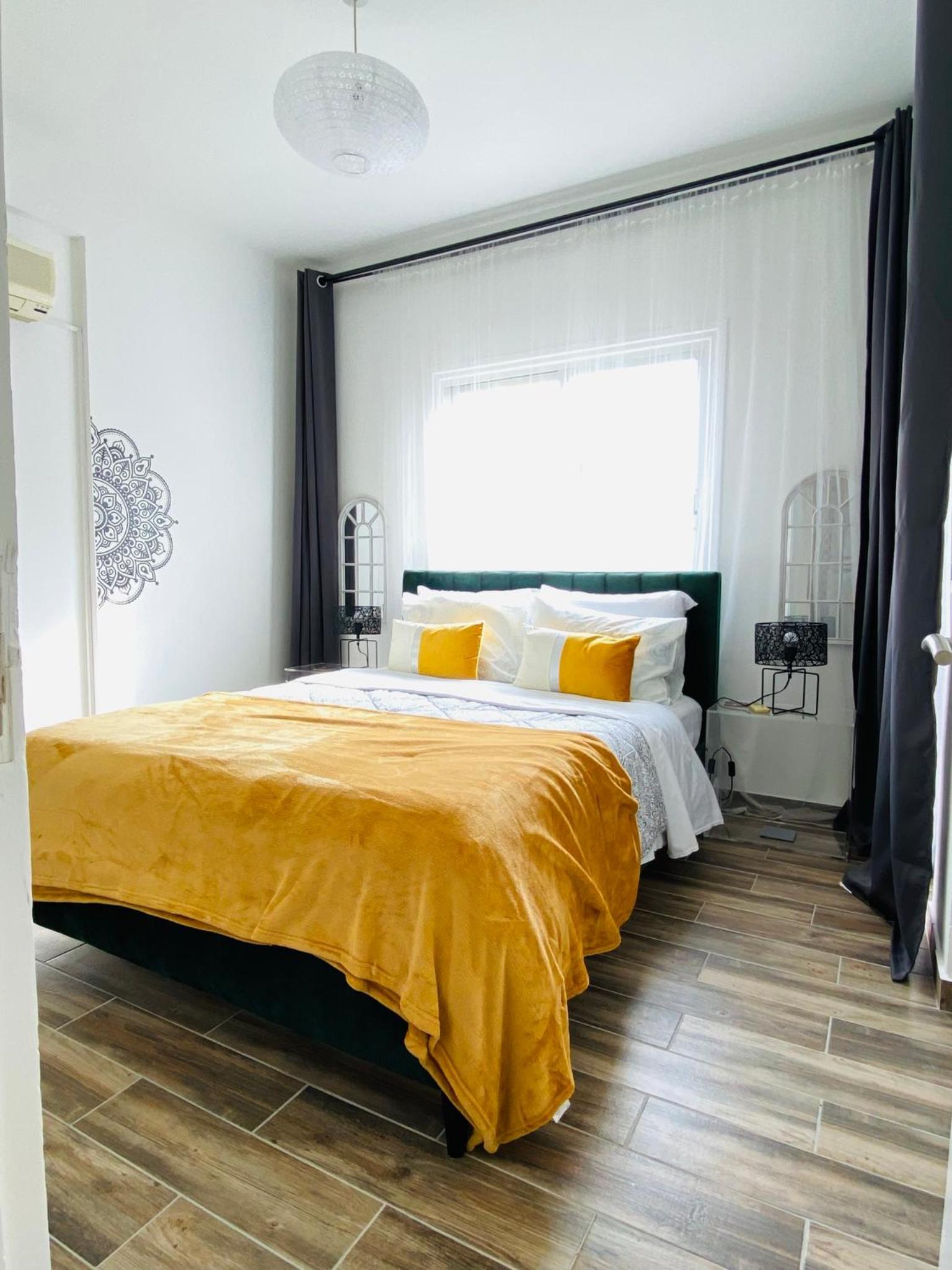 Deluxe Apartment - Photo 10