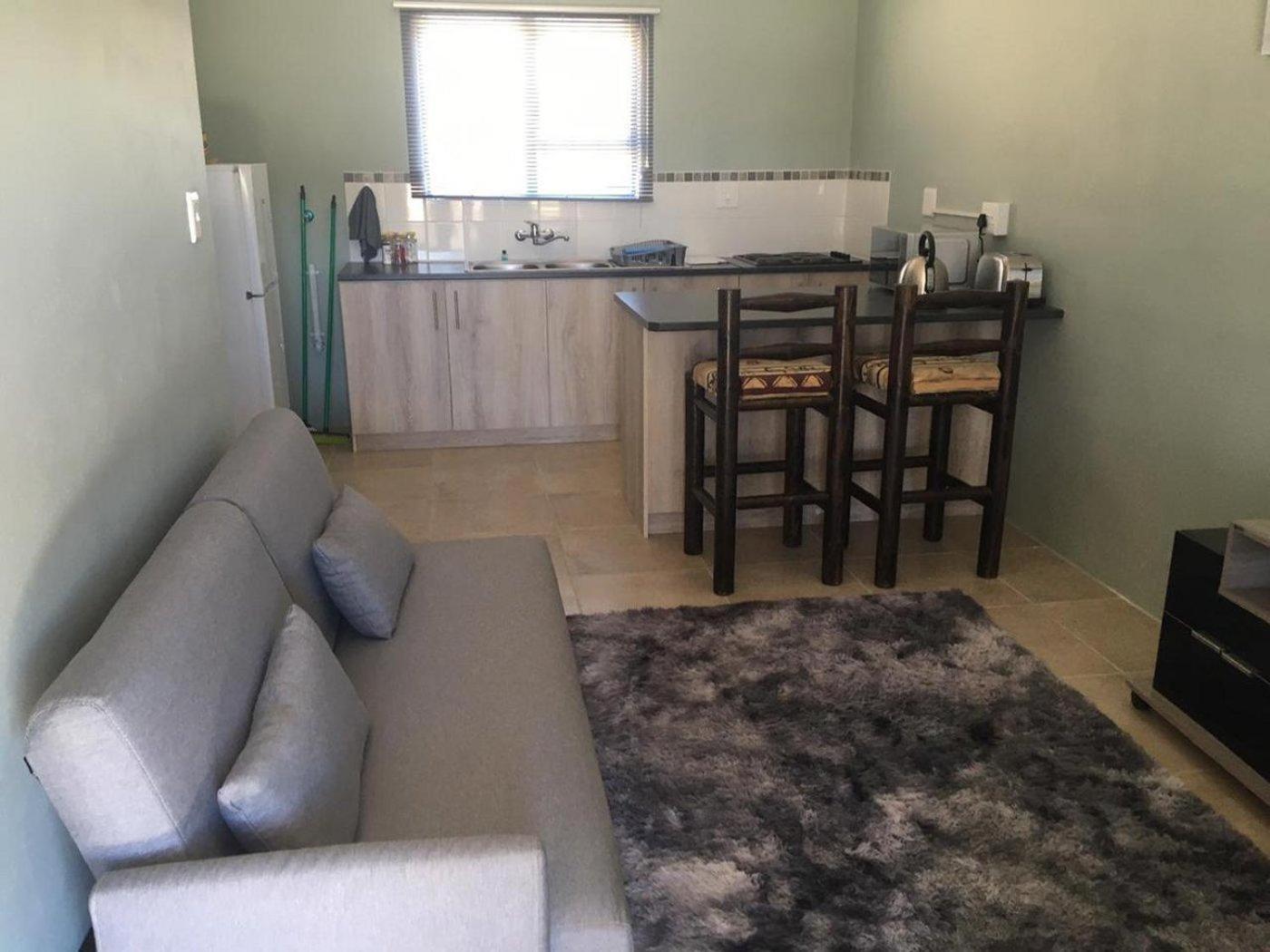 Standard Twin Room - Photo 3