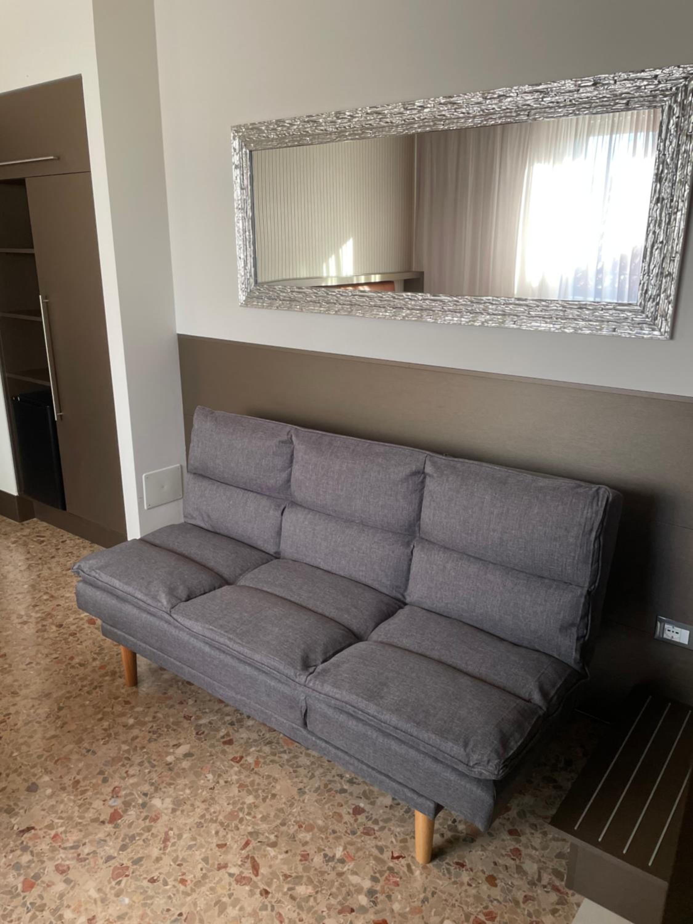 Deluxe Room - Photo 8